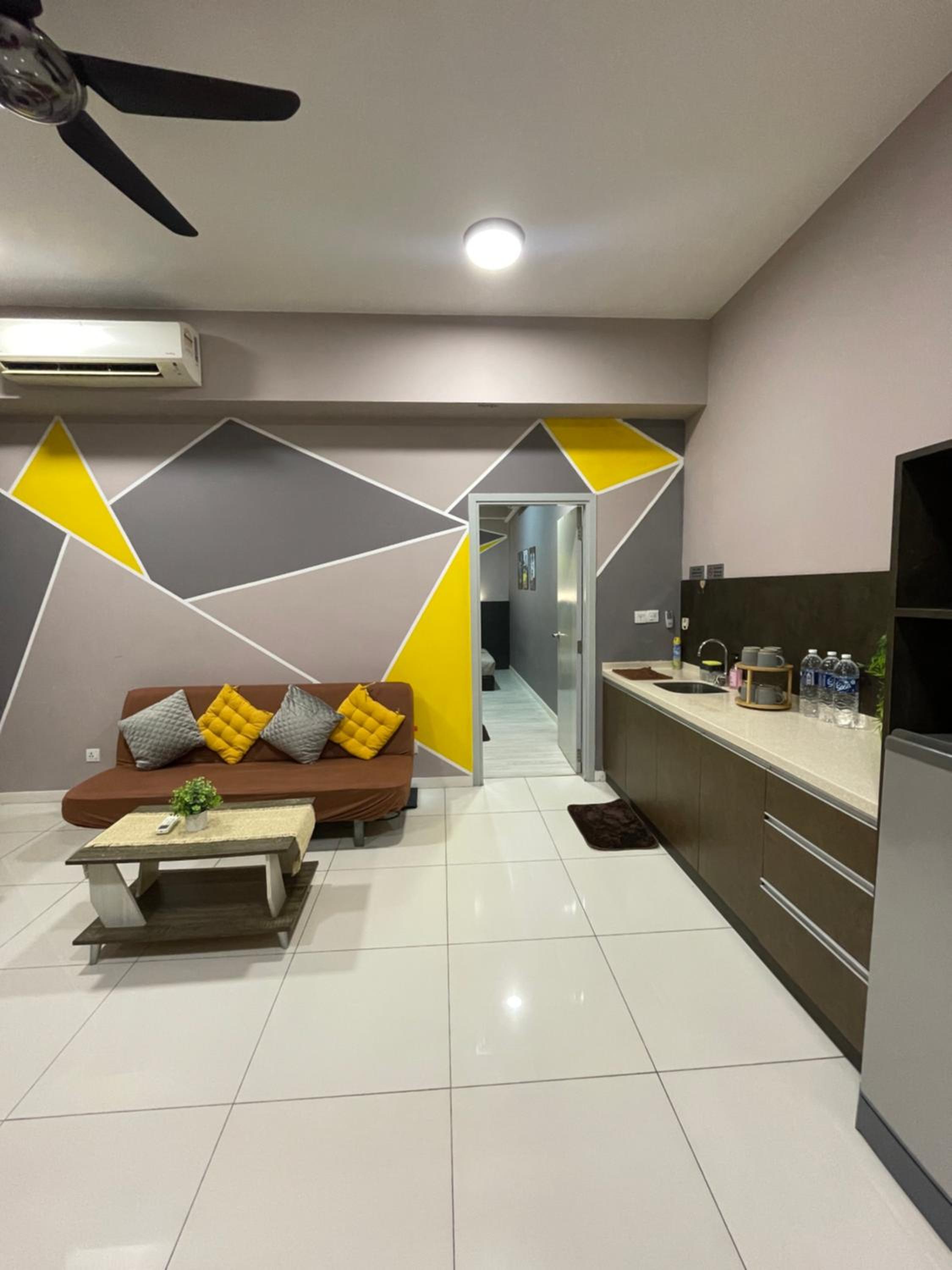 Sutera Avenue ,wifi,Netfilx 5 minit from Imago photo 5