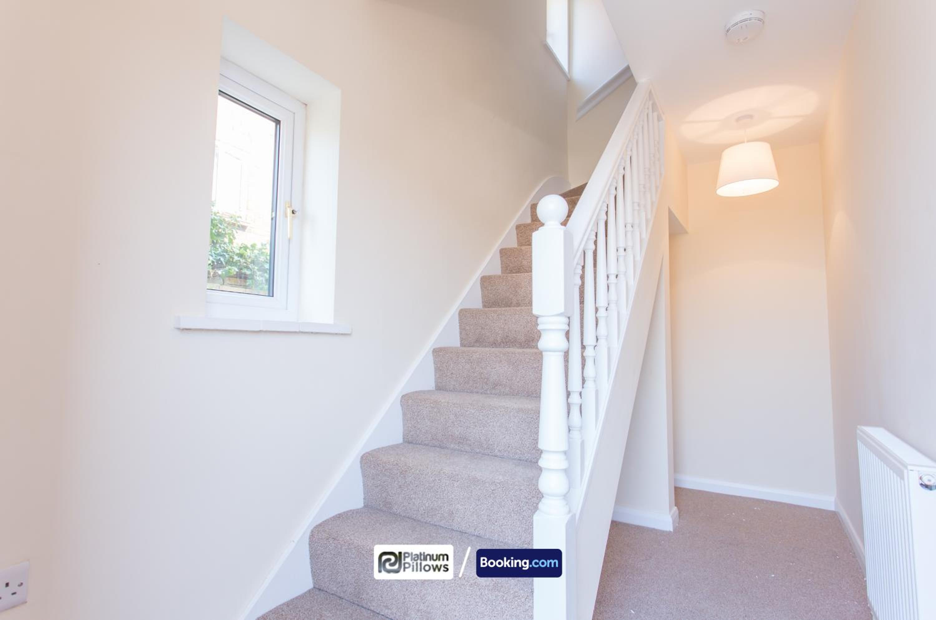 Oxford Vacations - Two Bedroom Pinnocks Lodge Apartment close to JR Hospital By Platinum Pillows Short Lets Serviced Accommodation Oxford - Property Image 56