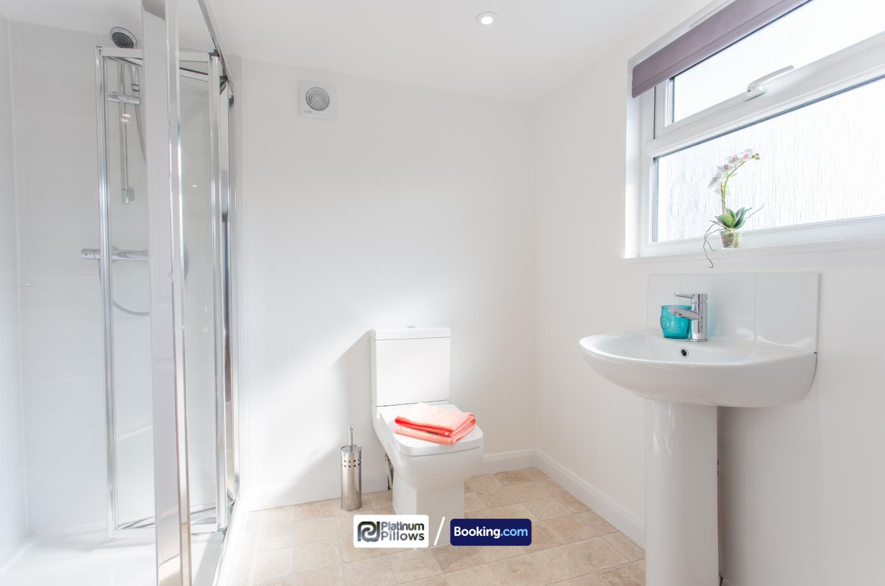 Oxford Vacations - Two Bedroom Pinnocks Lodge Apartment close to JR Hospital By Platinum Pillows Short Lets Serviced Accommodation Oxford - Property Image 46