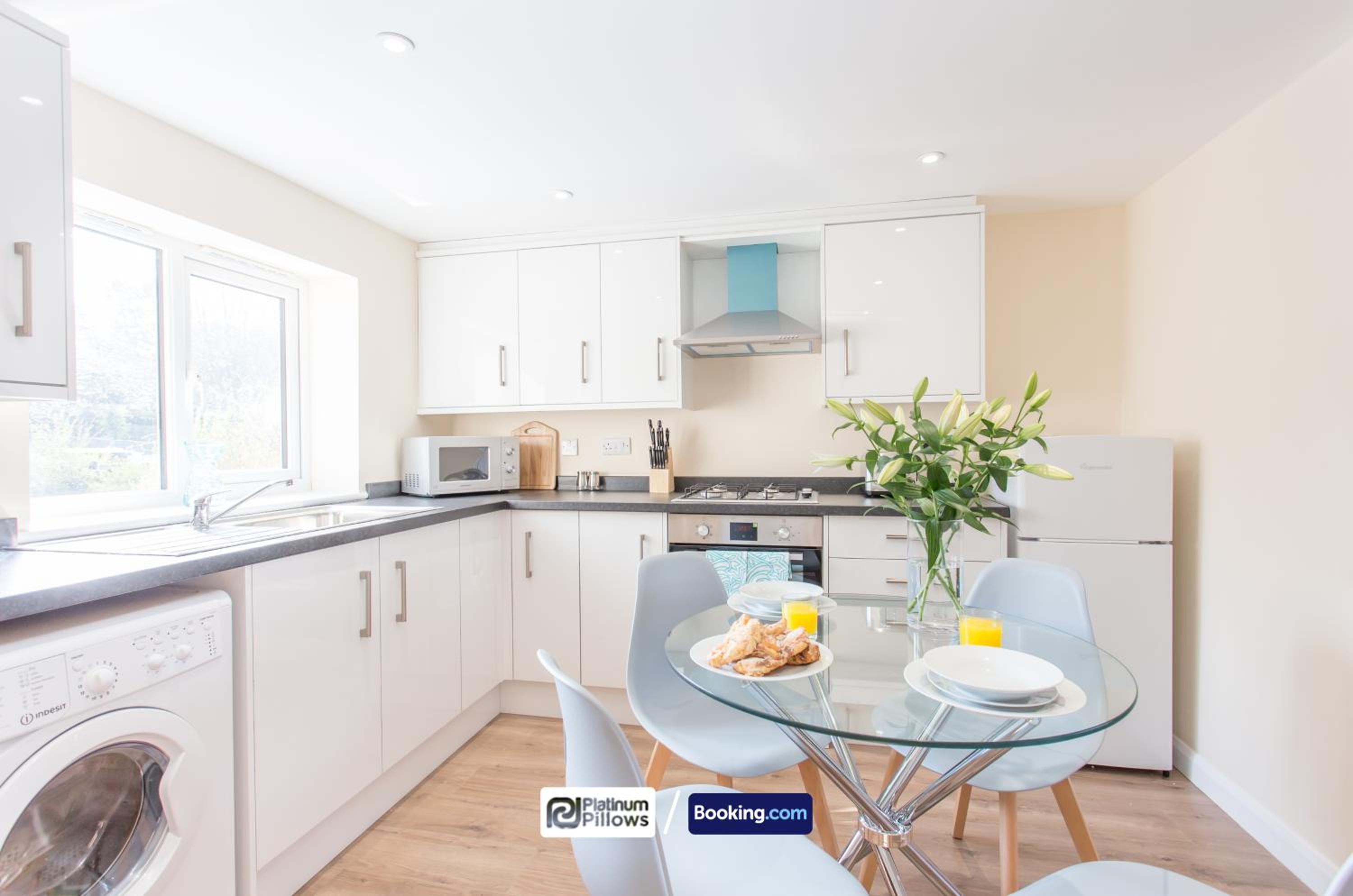 Oxford Vacations - Two Bedroom Pinnocks Lodge Apartment close to JR Hospital By Platinum Pillows Short Lets Serviced Accommodation Oxford - Property Image 37