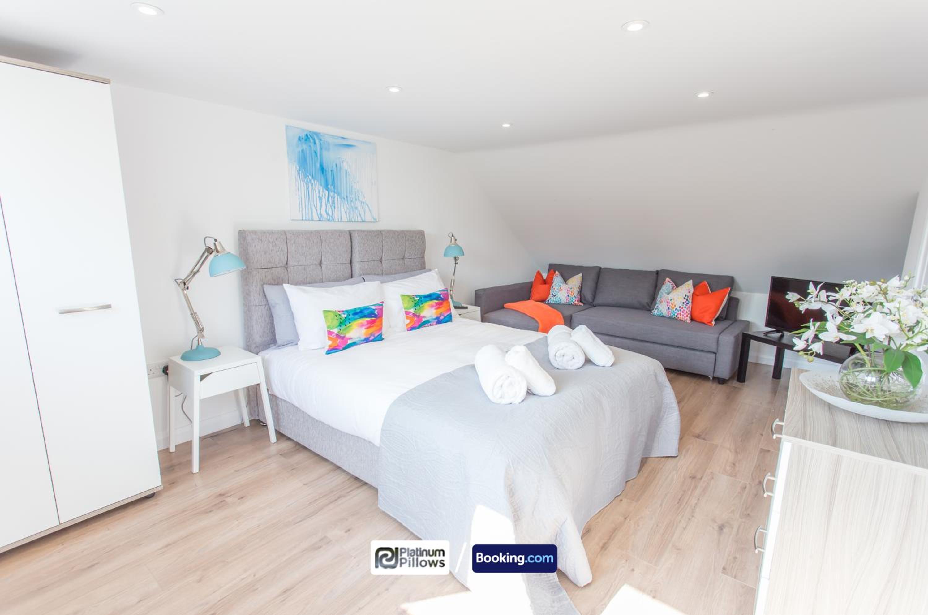 Oxford Vacations - Two Bedroom Pinnocks Lodge Apartment close to JR Hospital By Platinum Pillows Short Lets Serviced Accommodation Oxford - Property Image 61