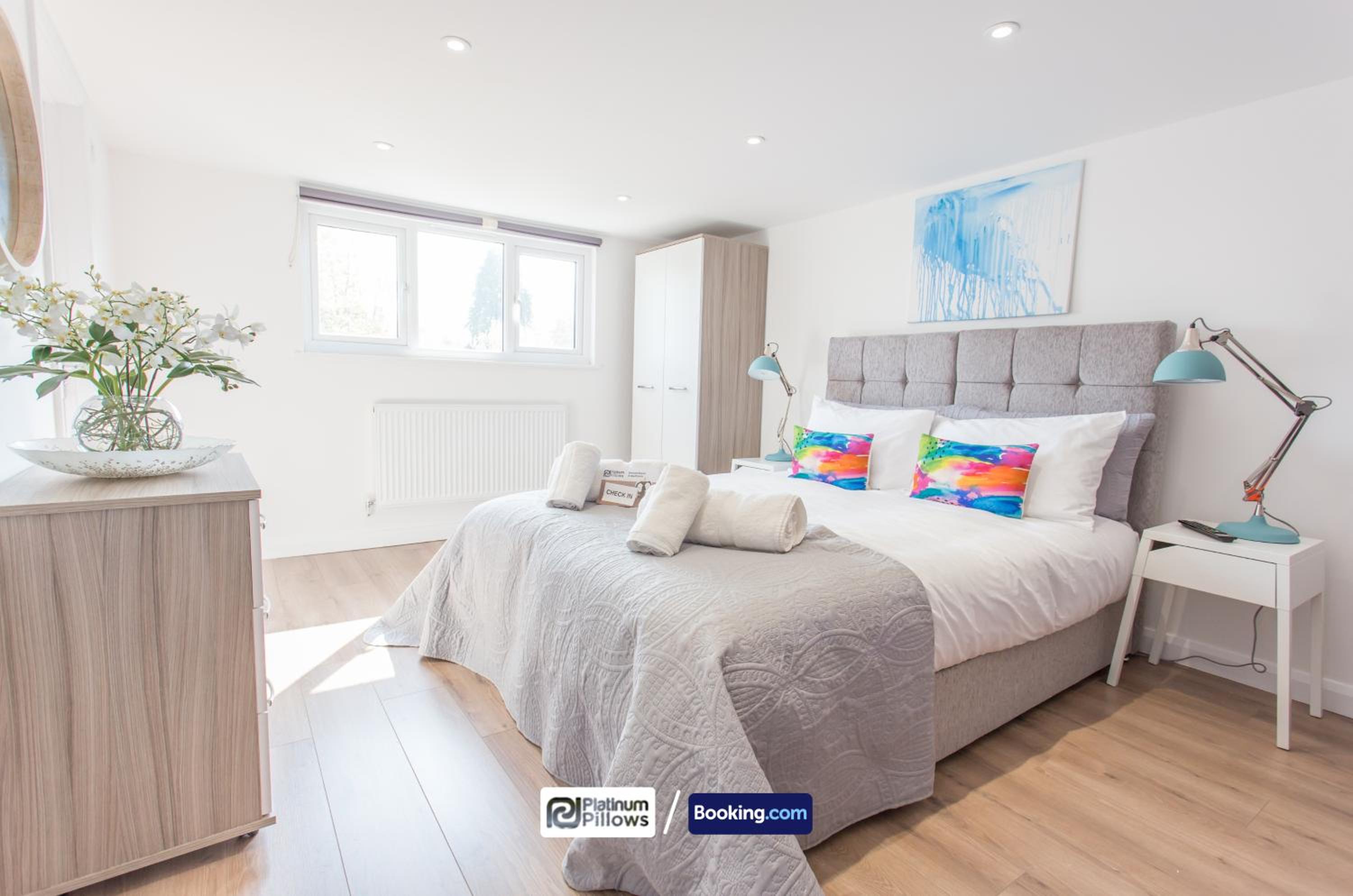 Oxford Vacations - Two Bedroom Pinnocks Lodge Apartment close to JR Hospital By Platinum Pillows Short Lets  Serviced Accommodation Oxford - Property Image 7