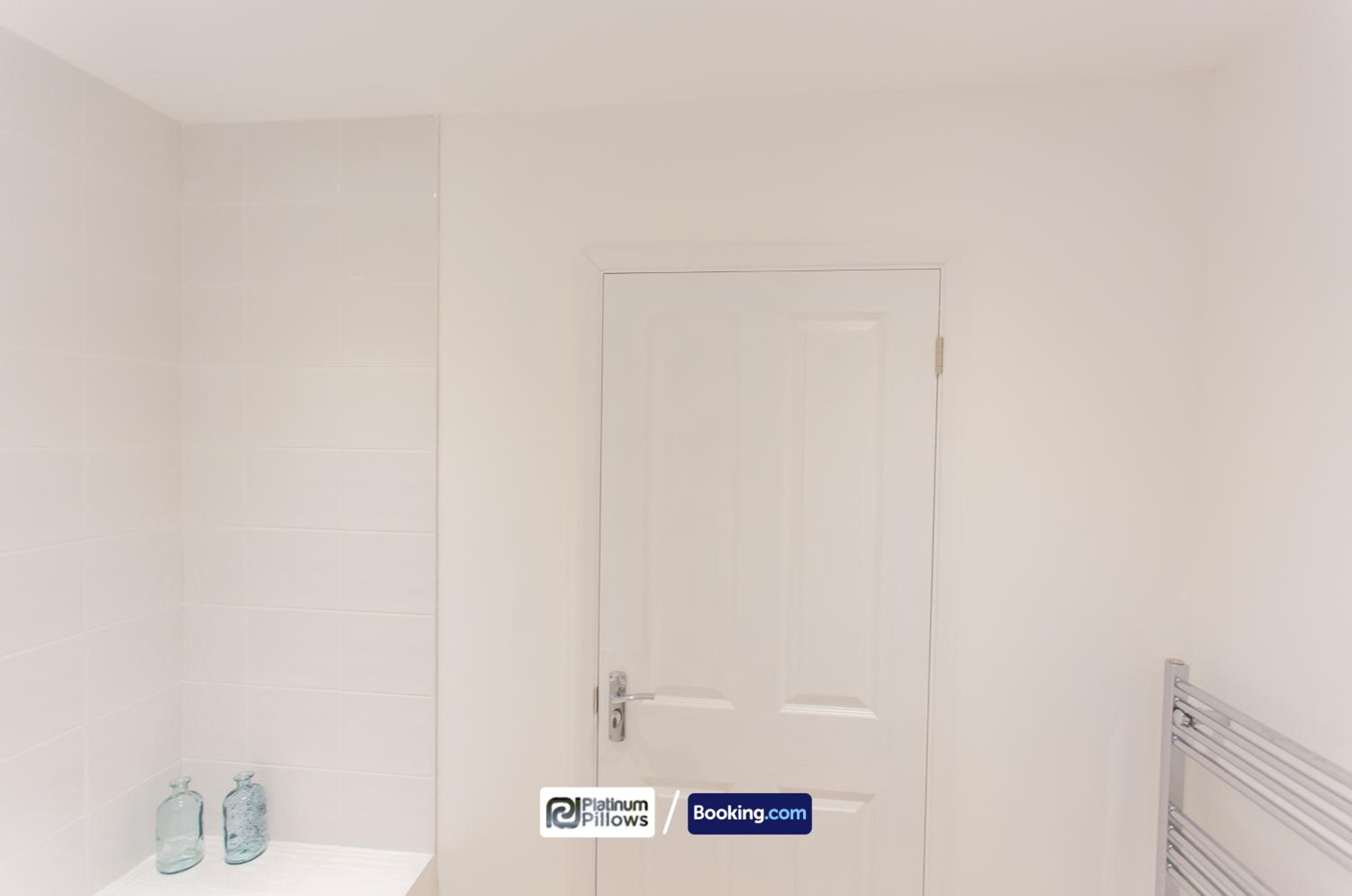 Oxford Vacations - Two Bedroom Pinnocks Lodge Apartment close to JR Hospital By Platinum Pillows Short Lets Serviced Accommodation Oxford - Property Image 19