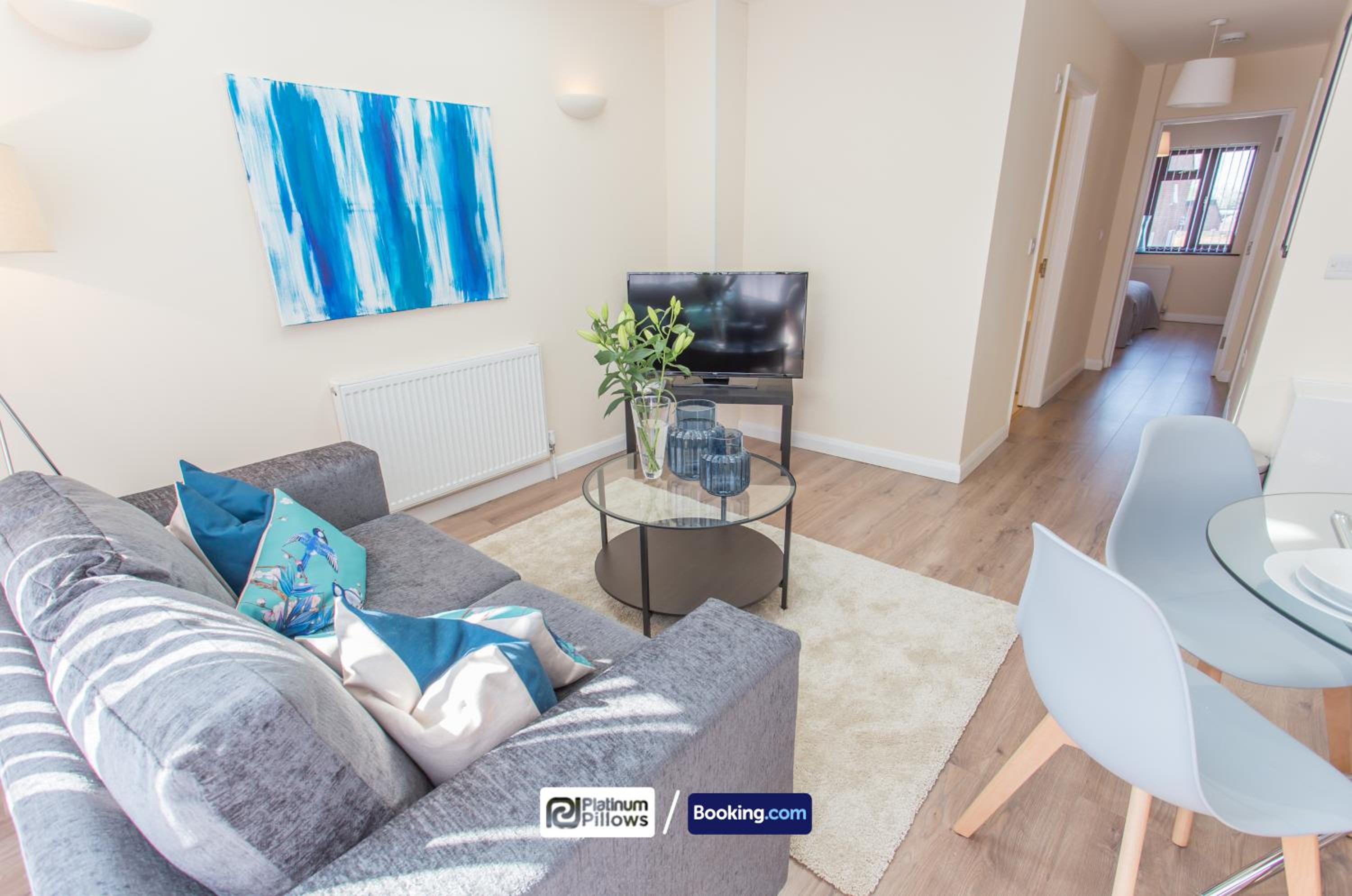 Oxford Vacations - Two Bedroom Pinnocks Lodge Apartment close to JR Hospital By Platinum Pillows Short Lets Serviced Accommodation Oxford - Property Image 21