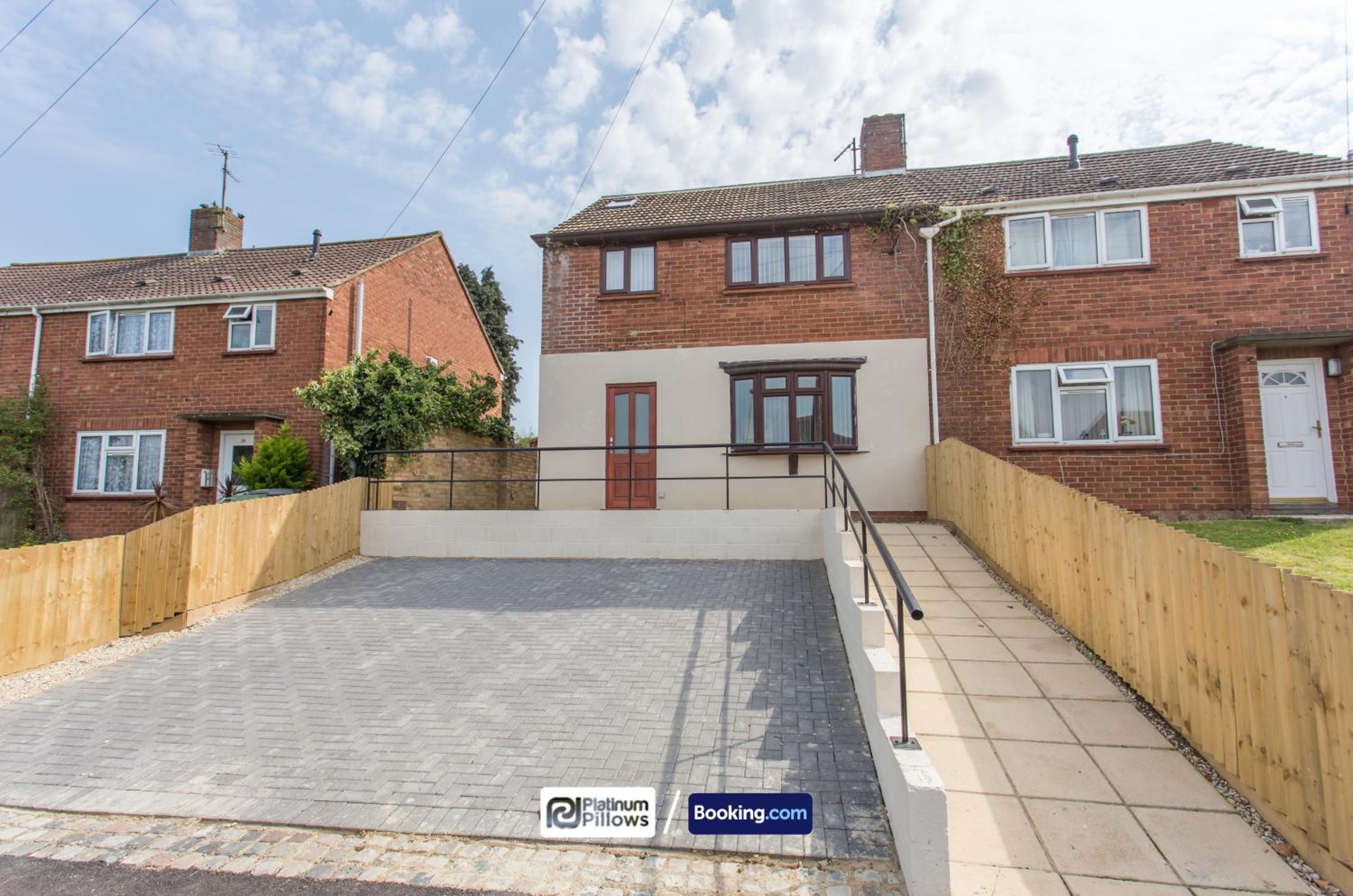 Oxford Vacations - Two Bedroom Pinnocks Lodge Apartment close to JR Hospital By Platinum Pillows Short Lets Serviced Accommodation Oxford - Property Image 53