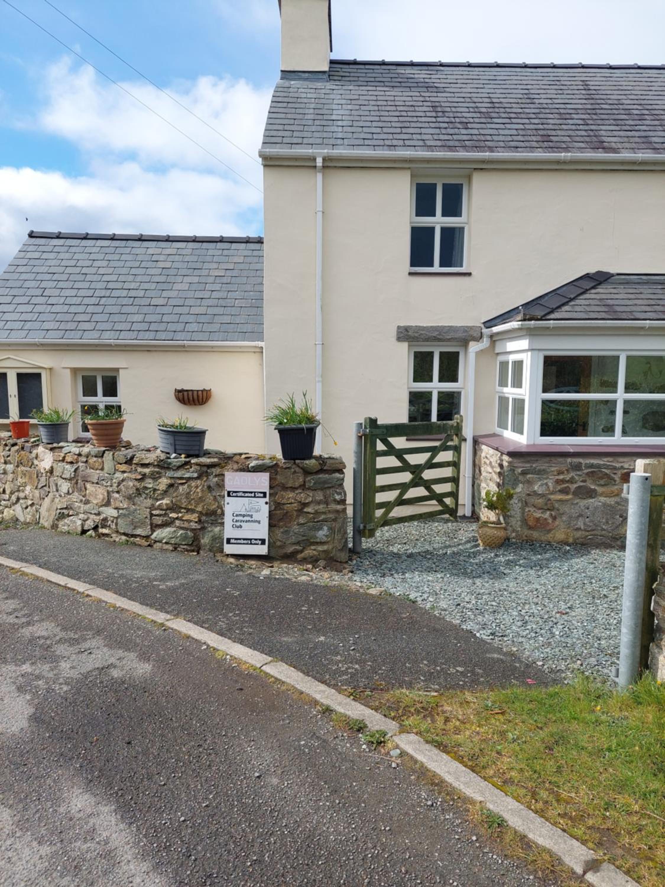 Gadlys Cottage Sea Views Dog Friendly view 2