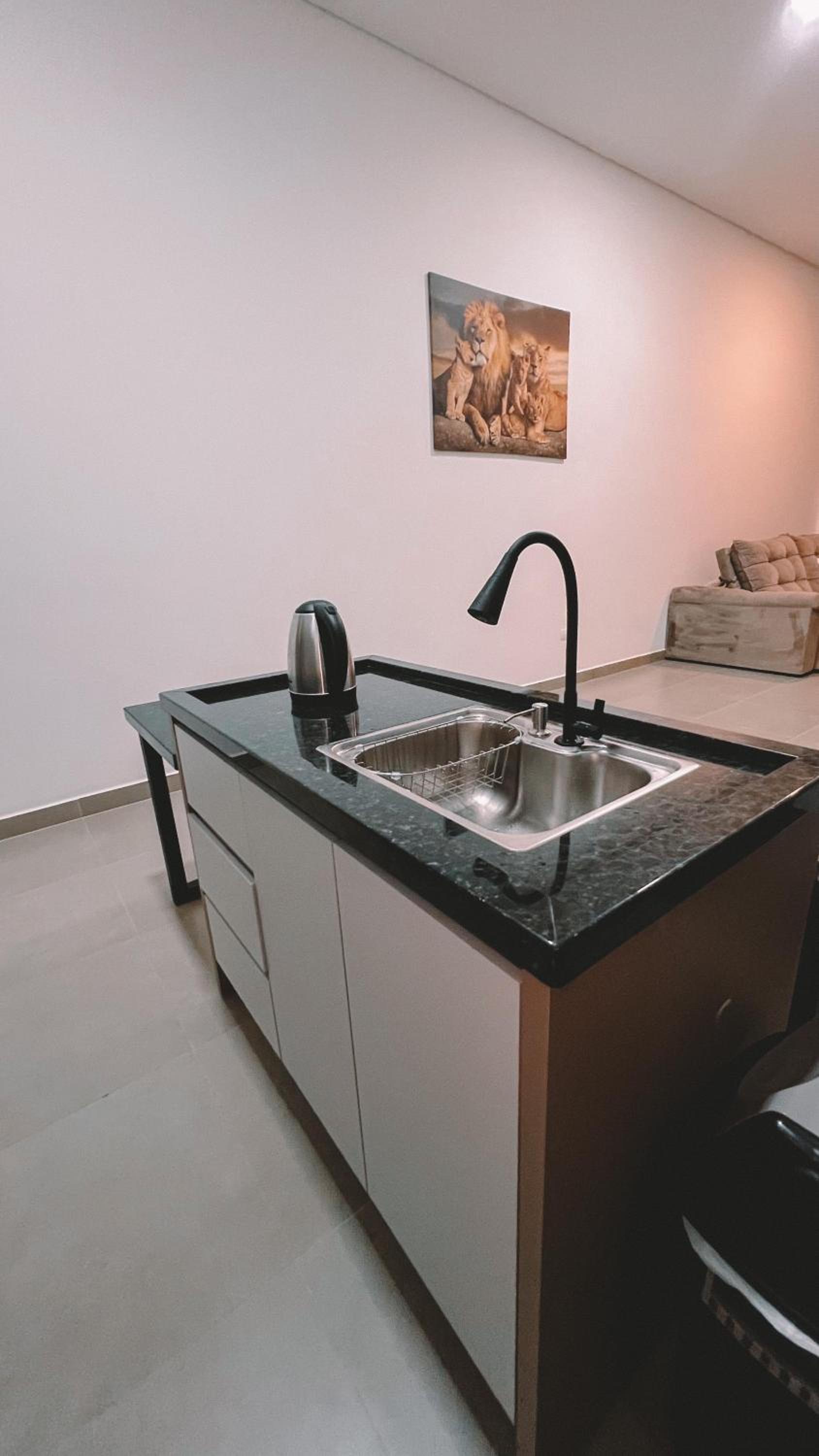 Casa com piscina a 200m da Praia - Império Correia - Itapoá