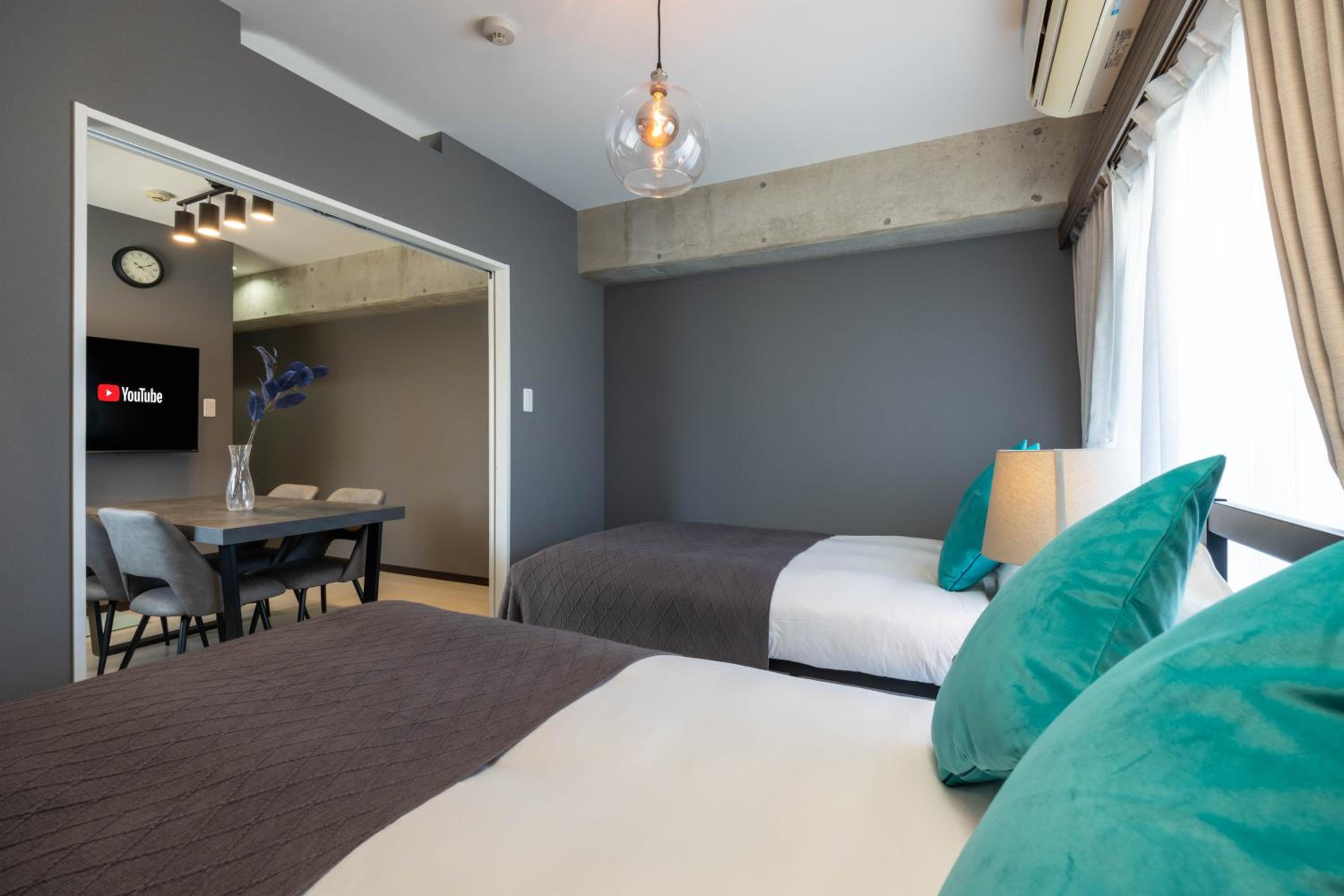 ＭＥＬＬ－ＴＨＥＡＴＥＲ ＲＥＳＯＲＴ