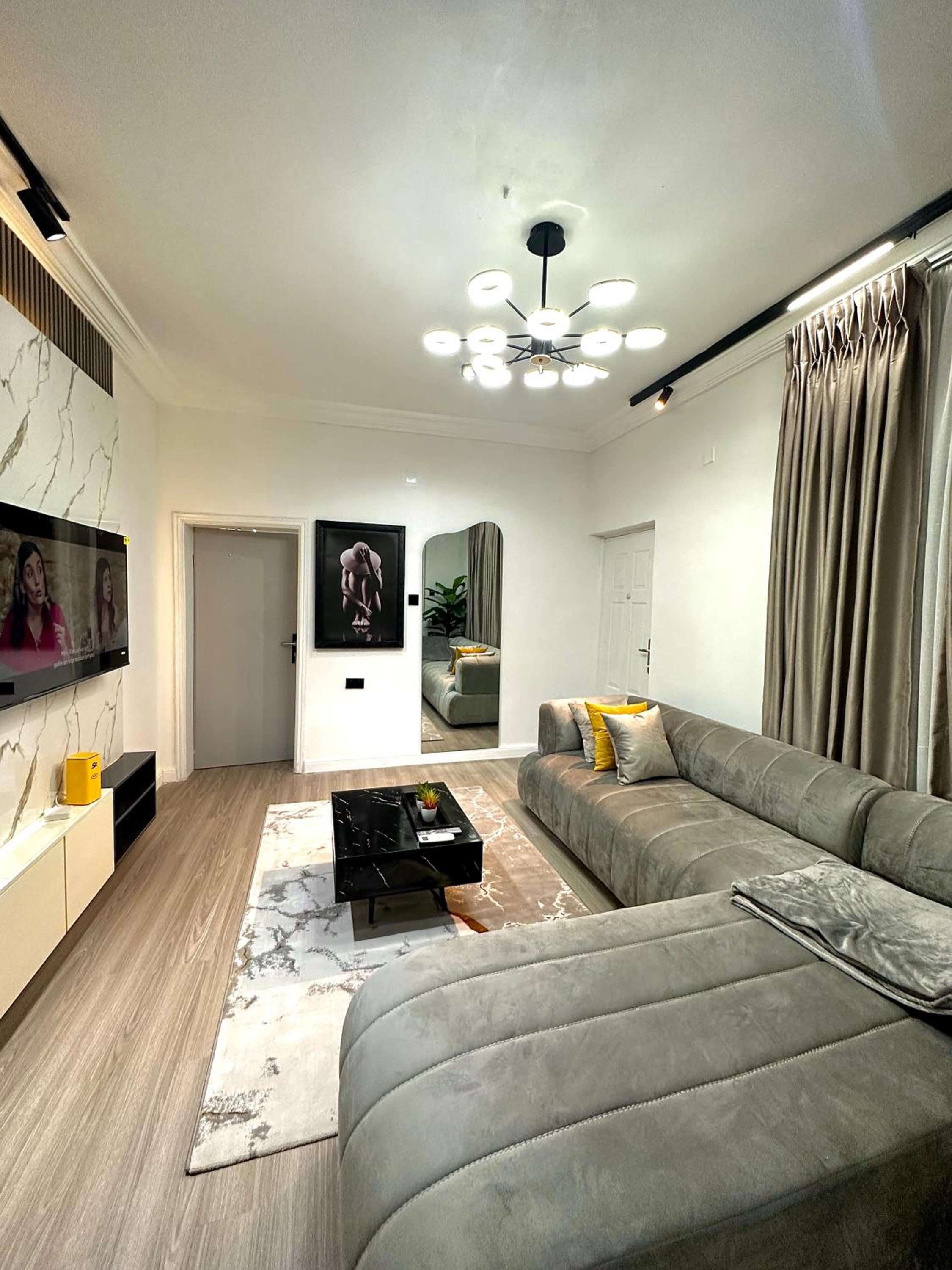 Boc luxe view 3