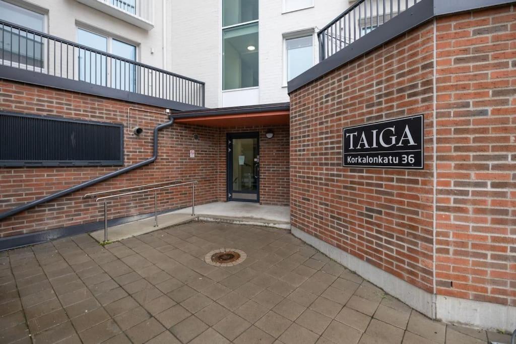 Koda Taiga South - parking & view view 3