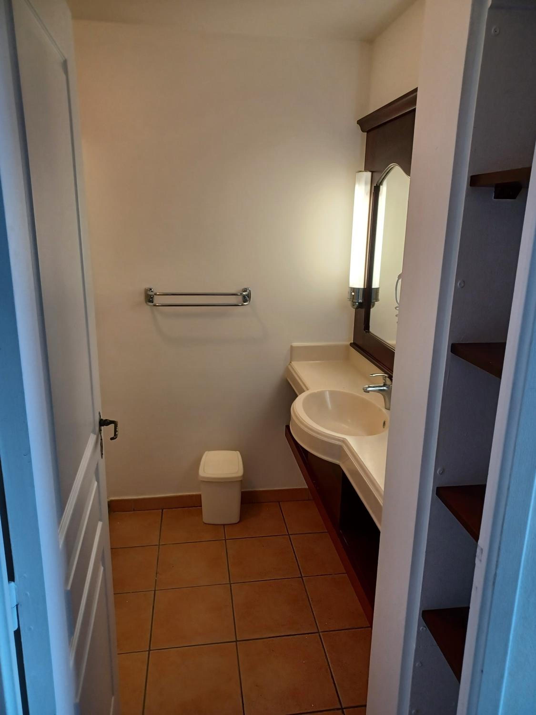 Photo 16