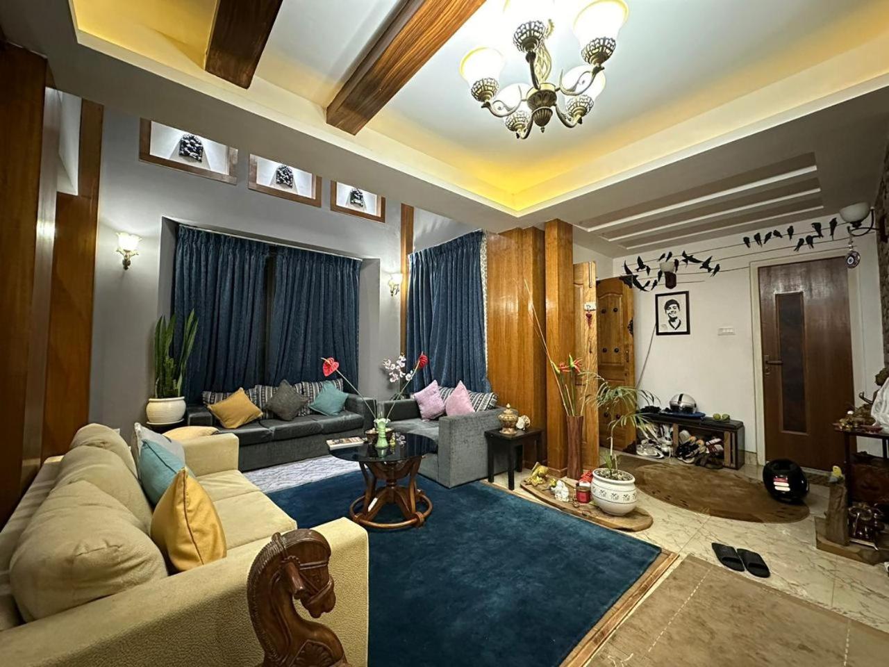 Avlok's house