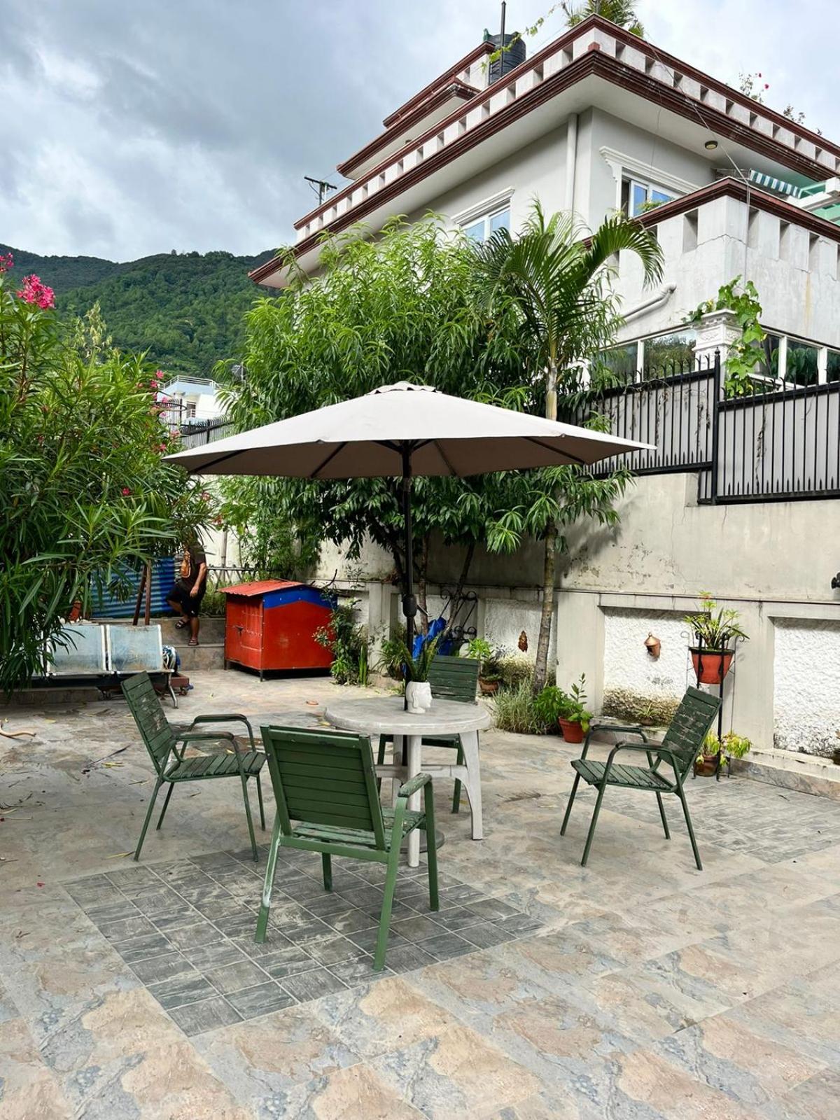 Avlok's house