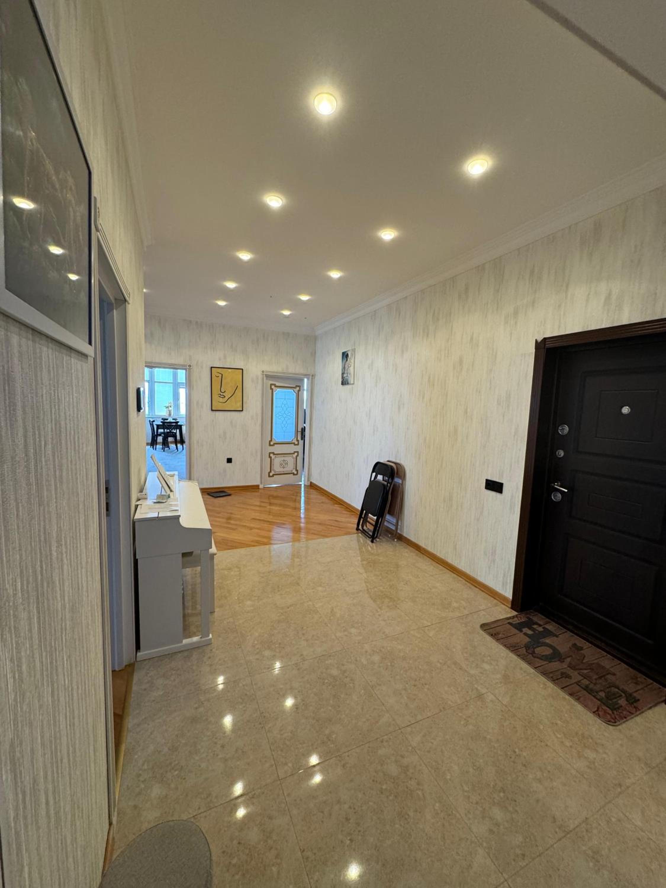 Apartment near Olympic stadium