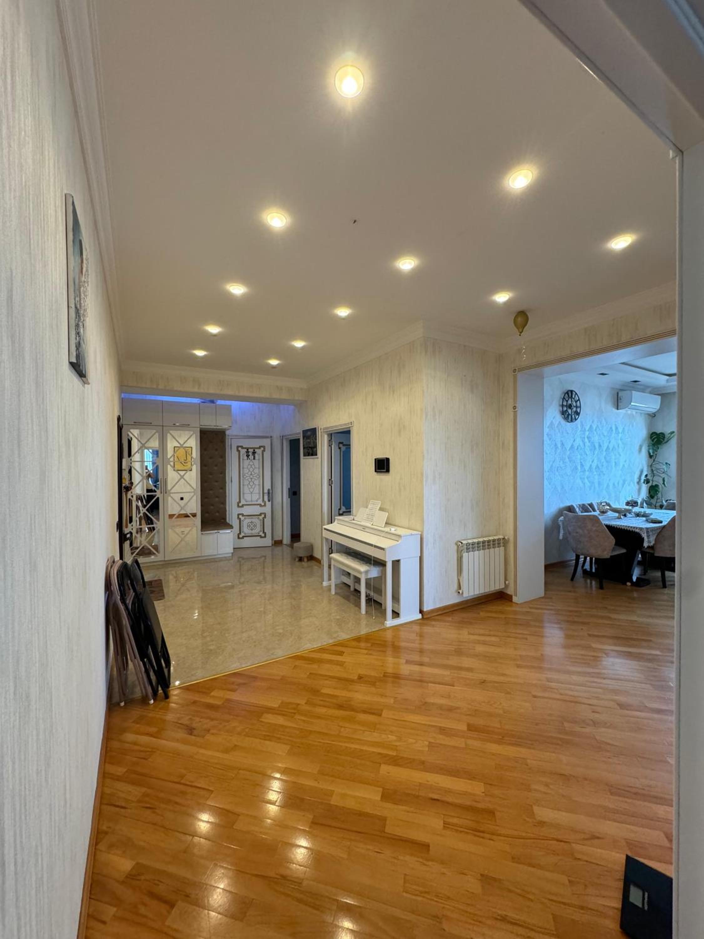 Apartment near Olympic stadium