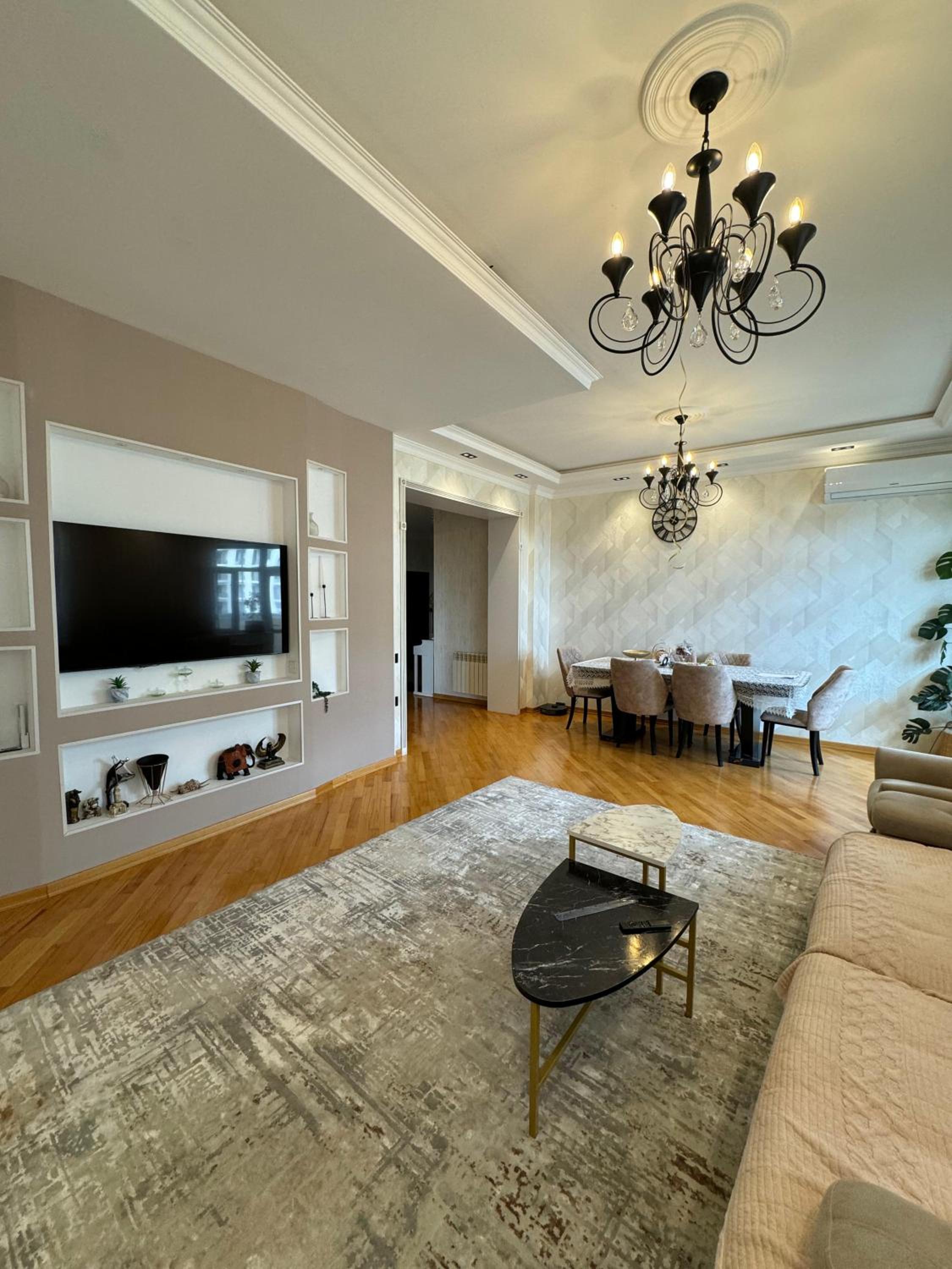 Apartment near Olympic stadium