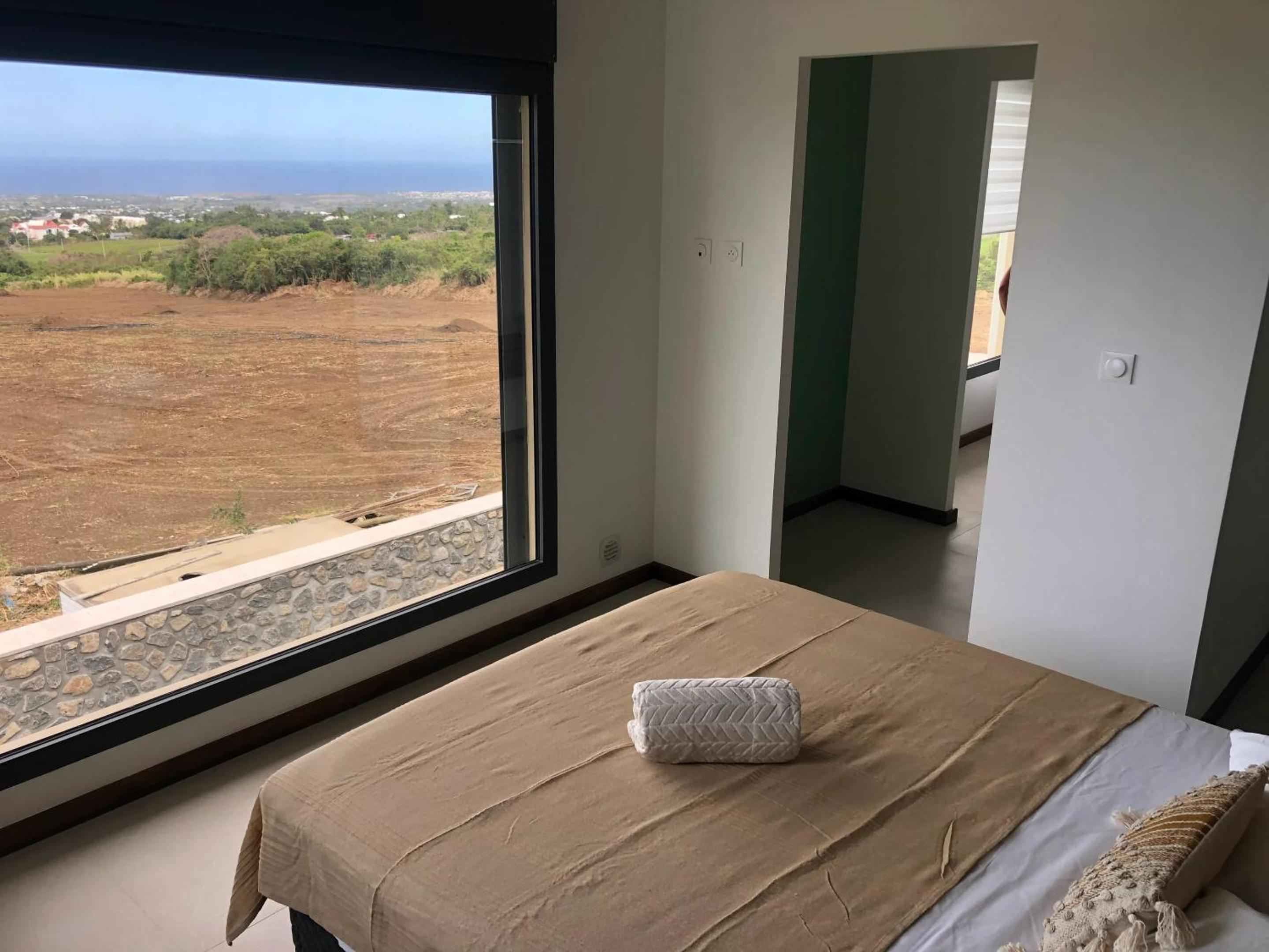 Villa spacieuse avec piscine à Saint-Pierre view 4