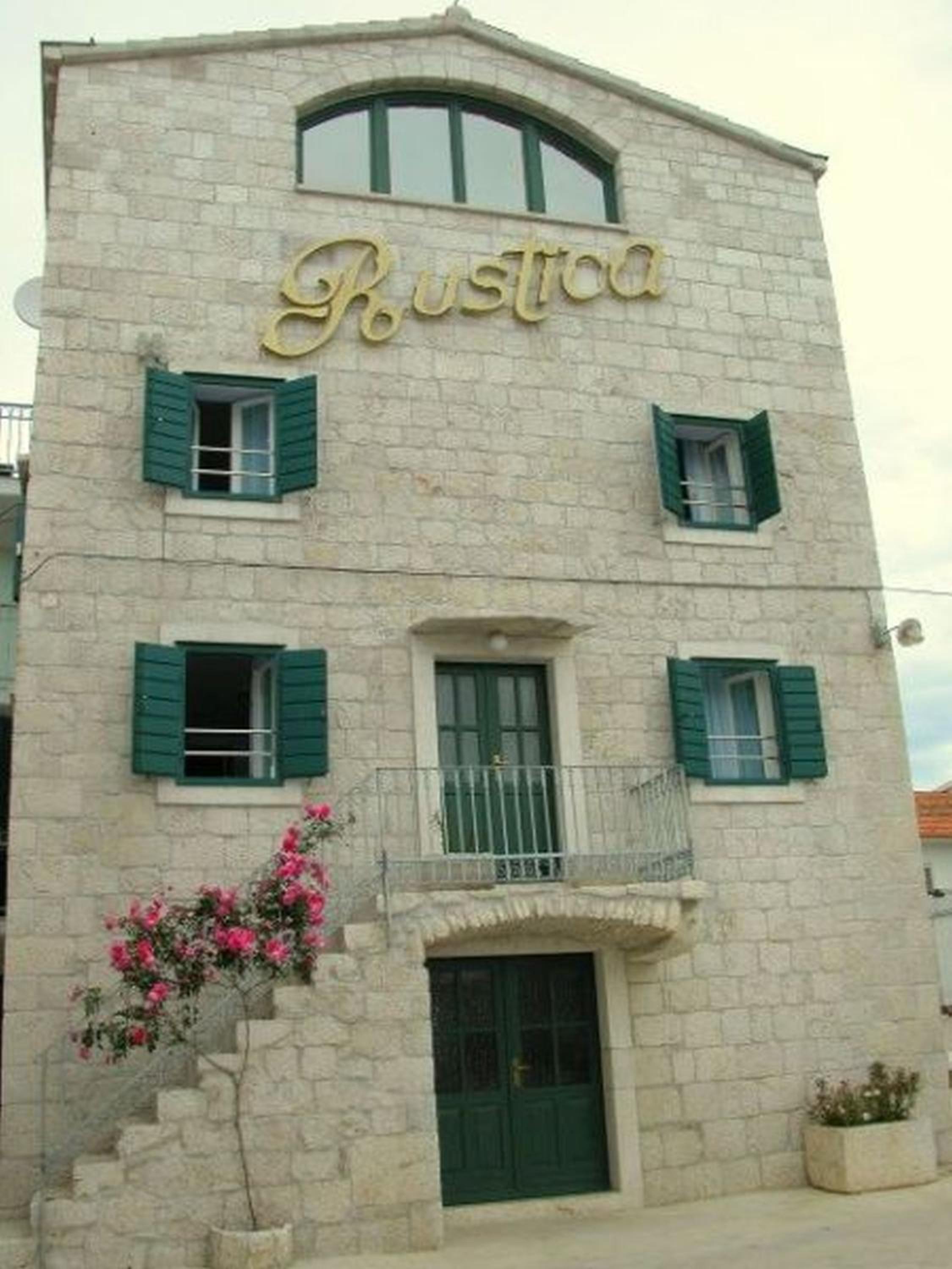 Villa Rustica Dalmatia view 2