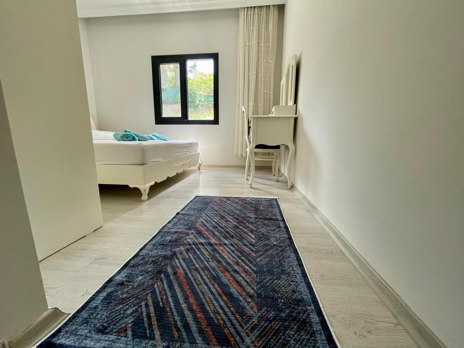 Villa Otantik view 3