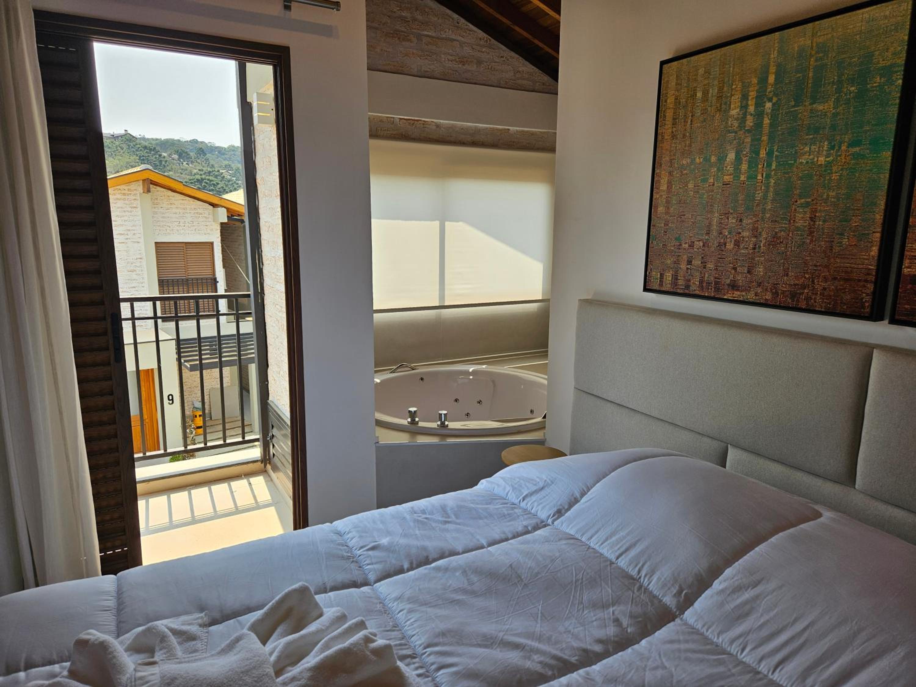 Chalé em Monte Verde, lareiras e baheira, 800m centro