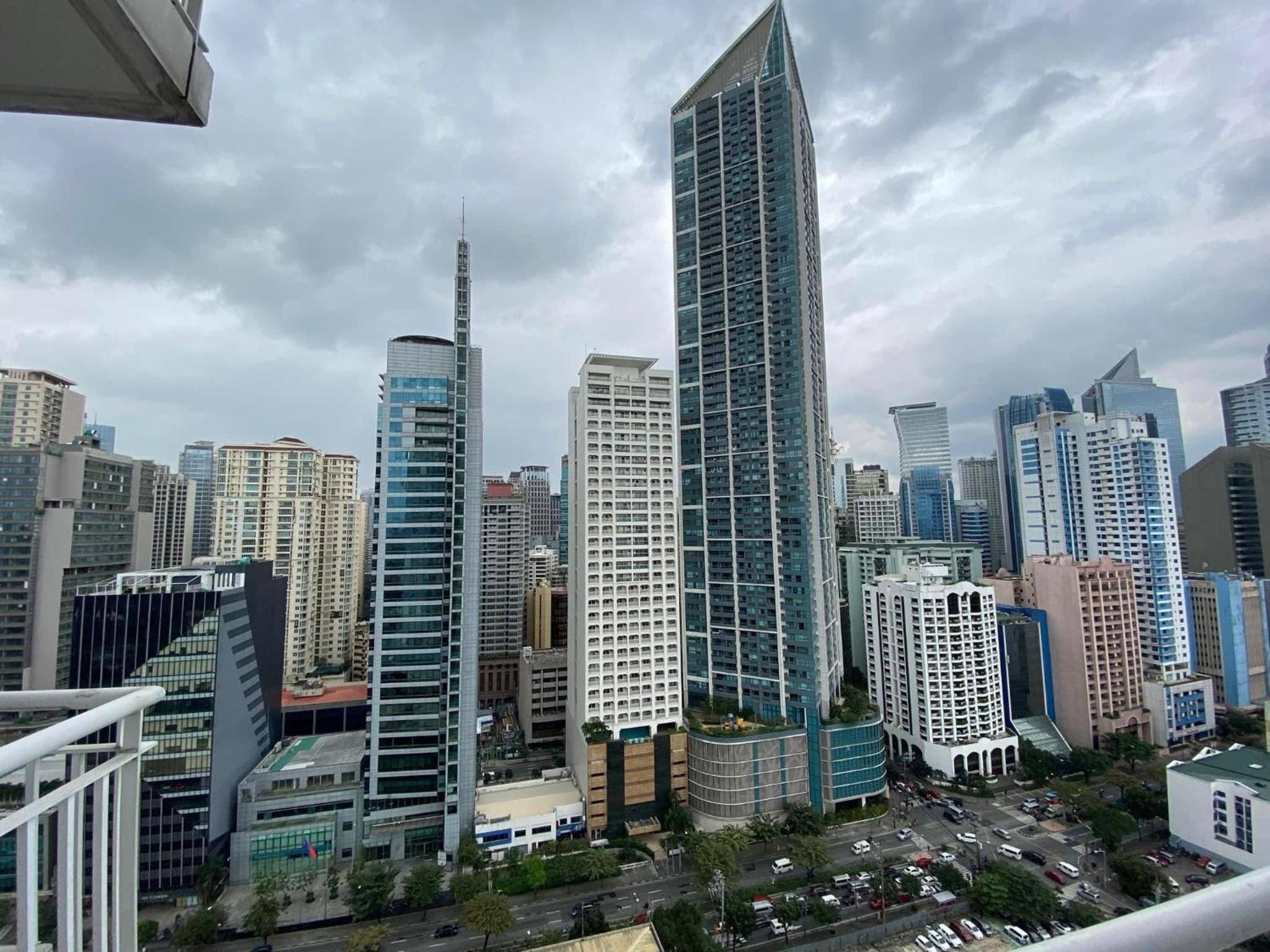 1 Bedroom Jazz residences makati