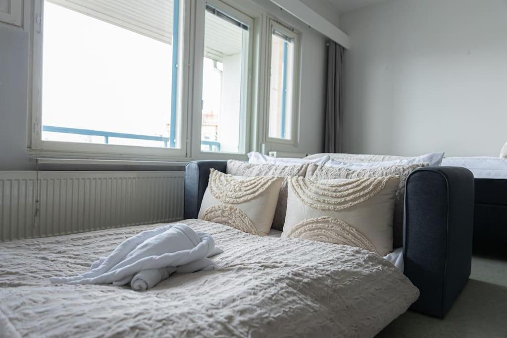 Studio apartment on Freedom street By BookLapland