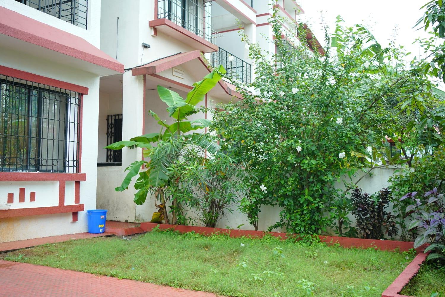 SWARAGAN HOLIDAYS VILLA 4 BHK AC LUXURY Room private pool view 4