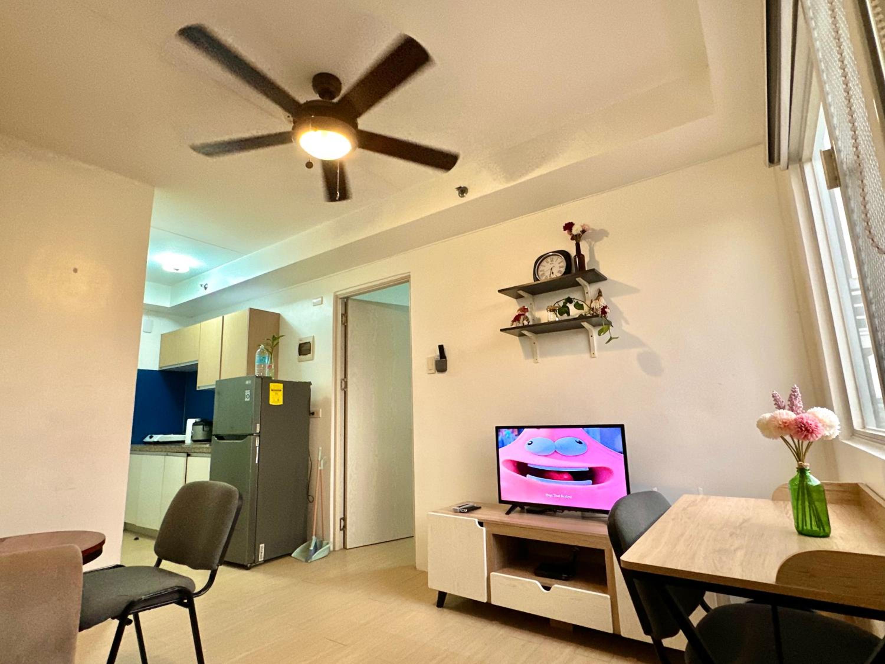 Luna Hive Place view 3