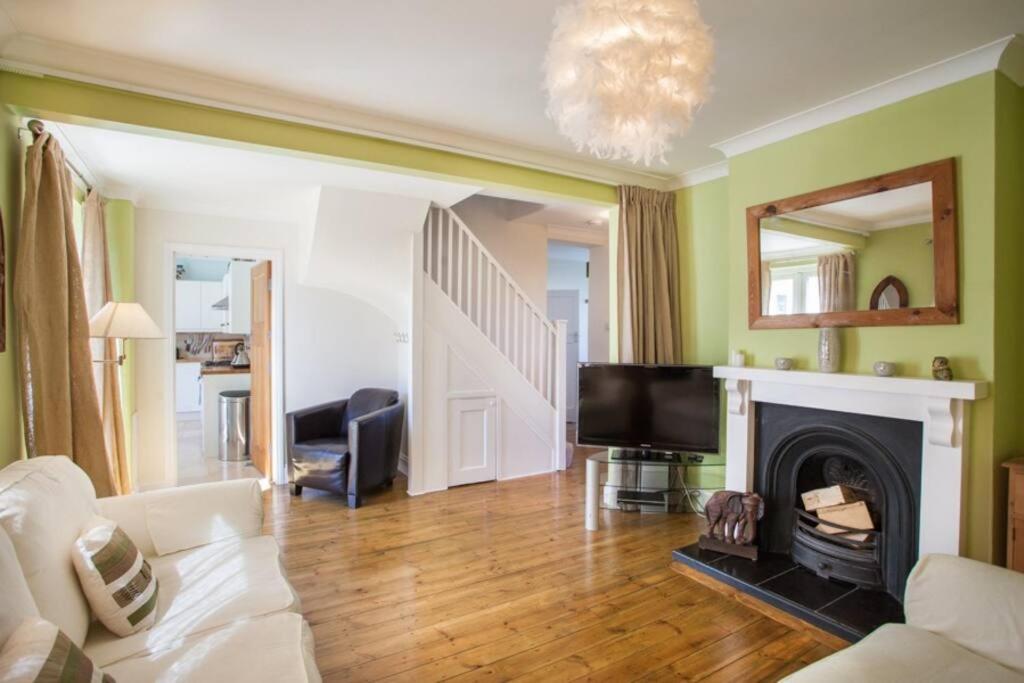 Spacious 5-Bedroom Home with Patio in the Heart of Kemptown view 2