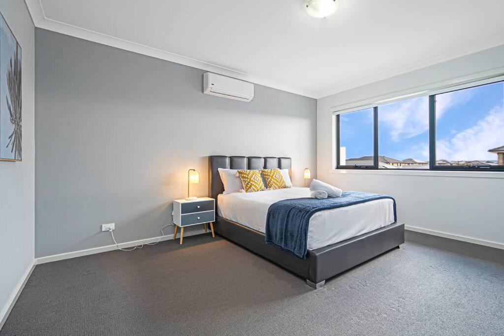 Sydney Marsden Park 5 bedrooms House close IKEA
