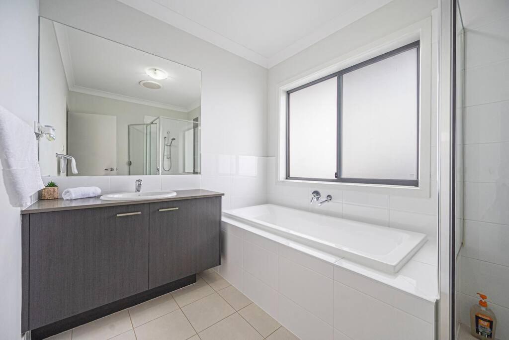 Sydney Marsden Park 5 bedrooms House close IKEA
