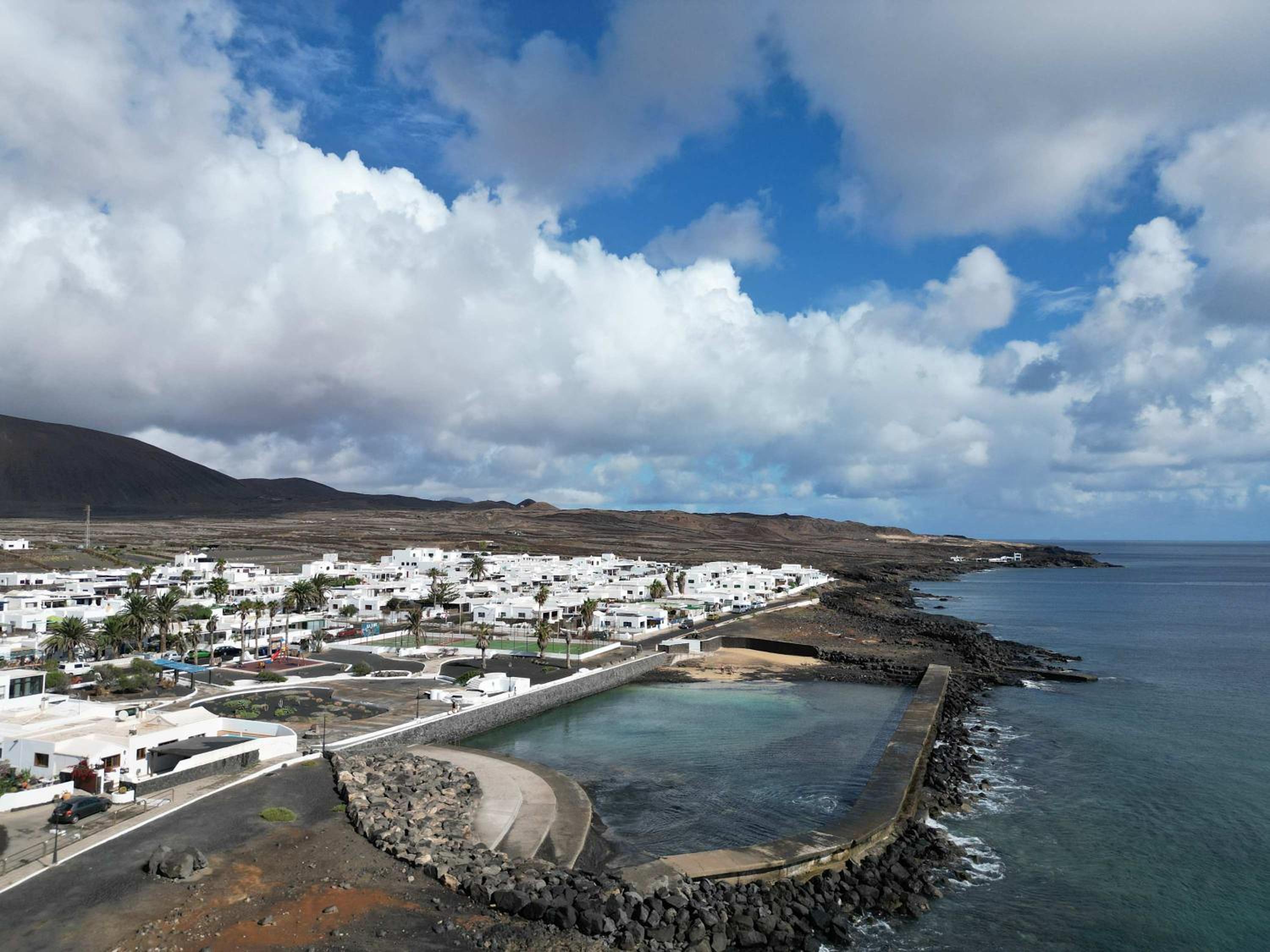 Bayside Kalendra Jable Encuentra Paz en la Naturaleza Salvaje