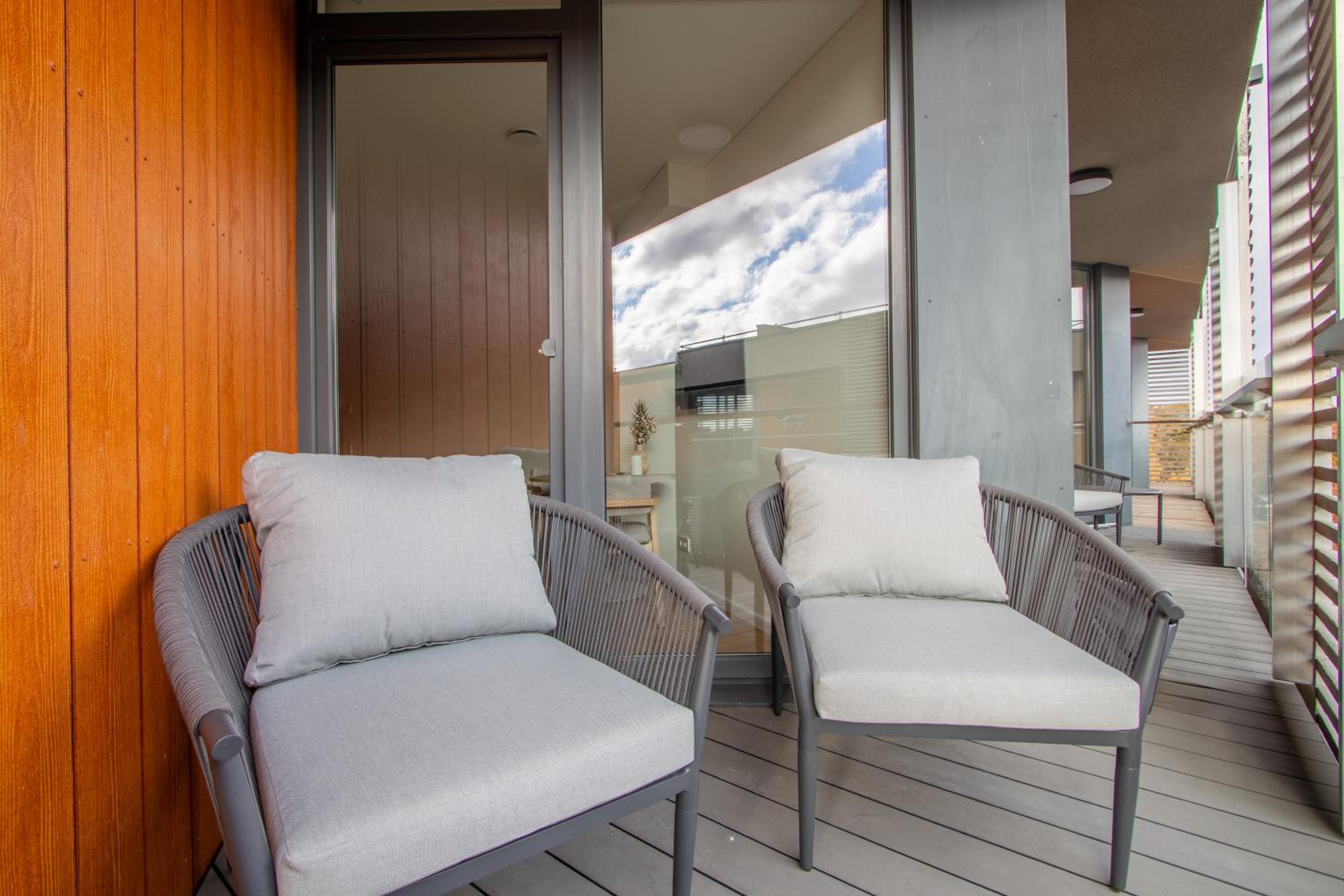 ᴄᴏʜᴏsᴛ I Cozy Studio With Balcony, Near City Center view 3