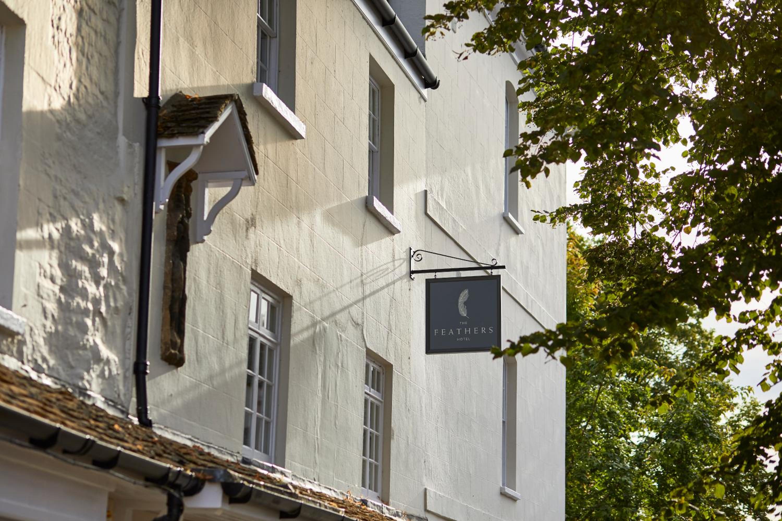 Woodstock Vacations - The Feathers Hotel - Property Image 1