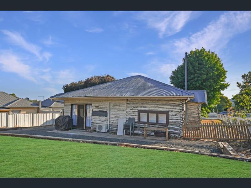 Darlington Log Cottage