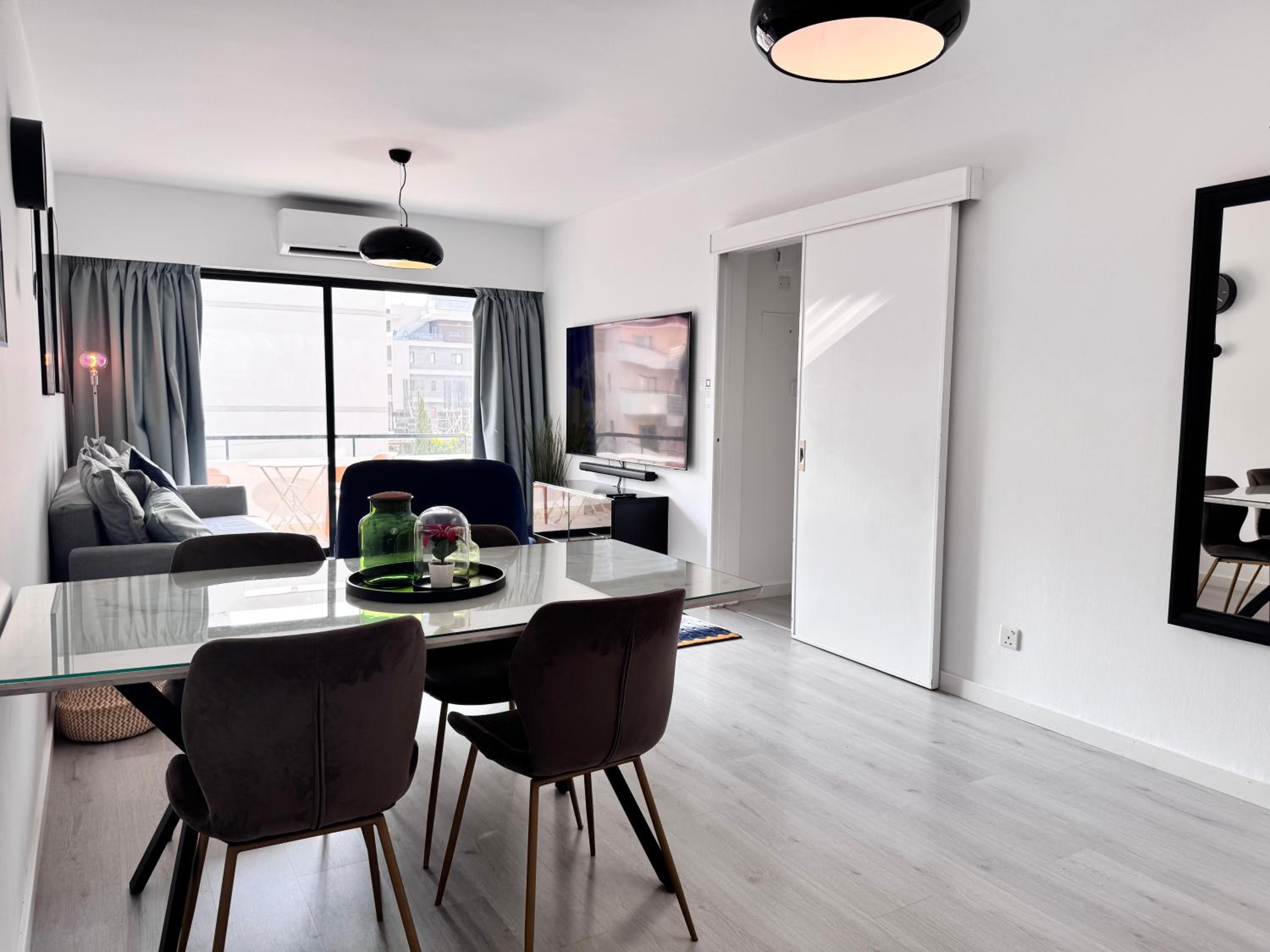 Metro Court Apartments