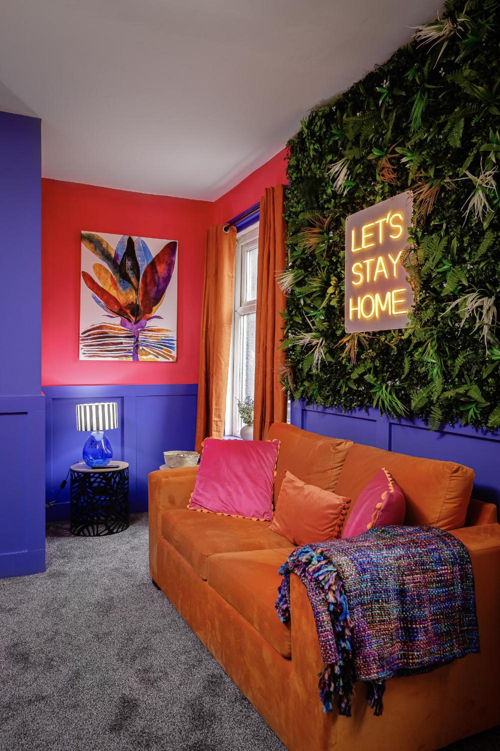 lounge