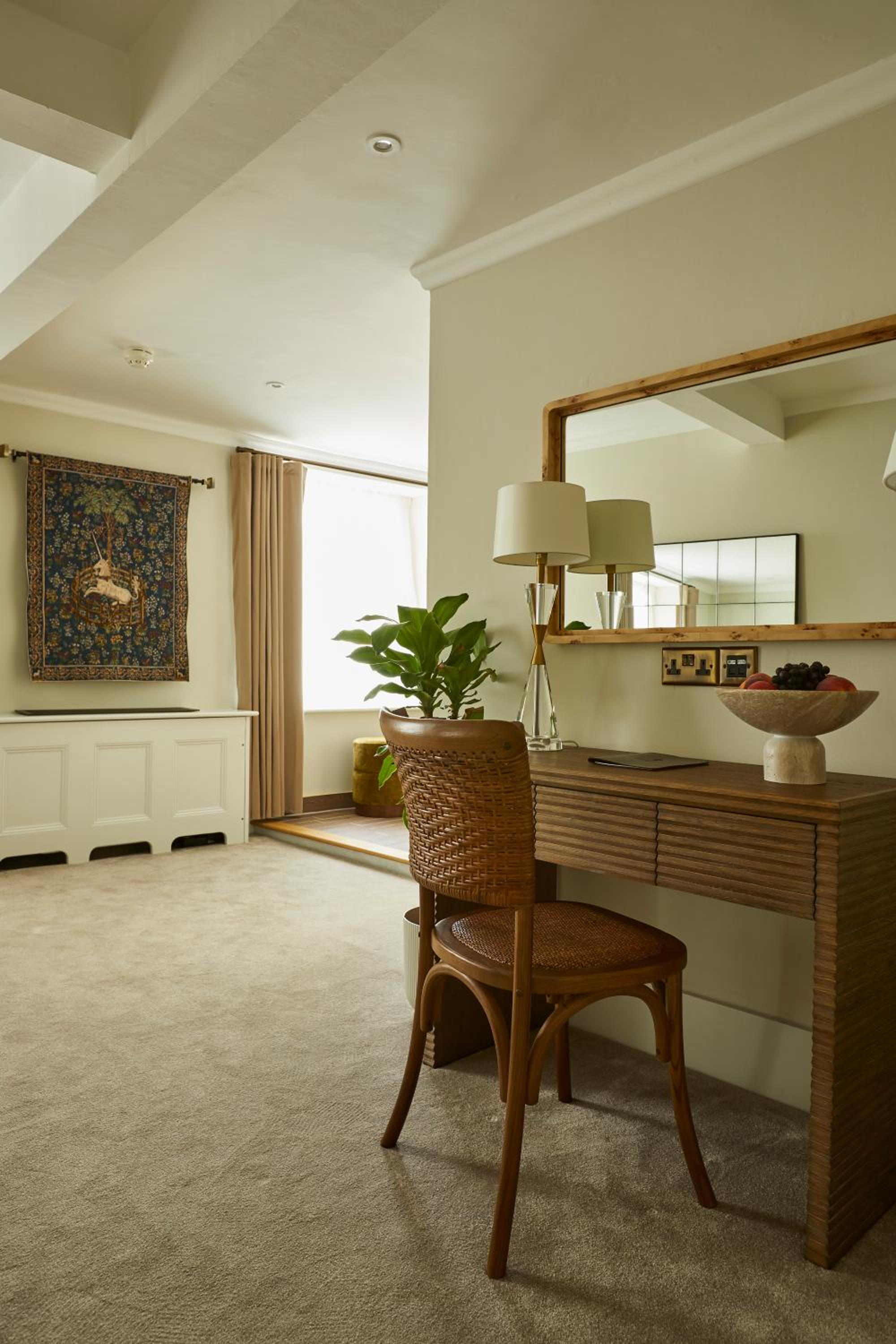 Woodstock Vacations - The Feathers Hotel - Property Image 2