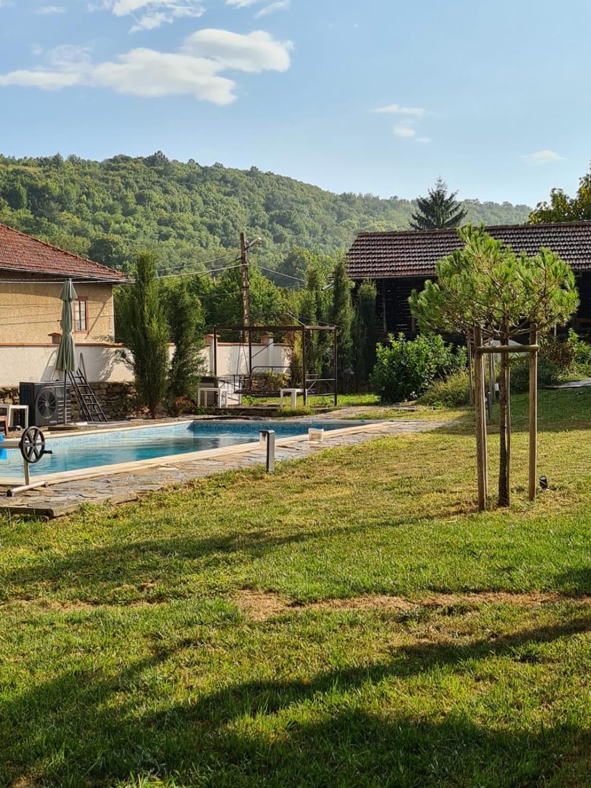 Chez le Colonel Pool House