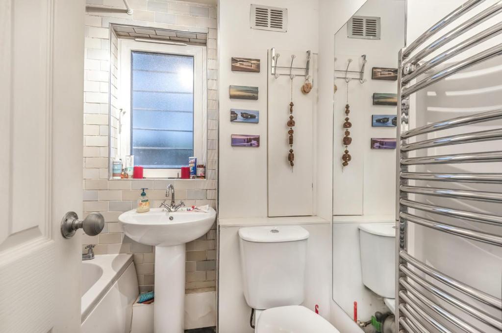 Central Chic 2 Bedroom London Flat