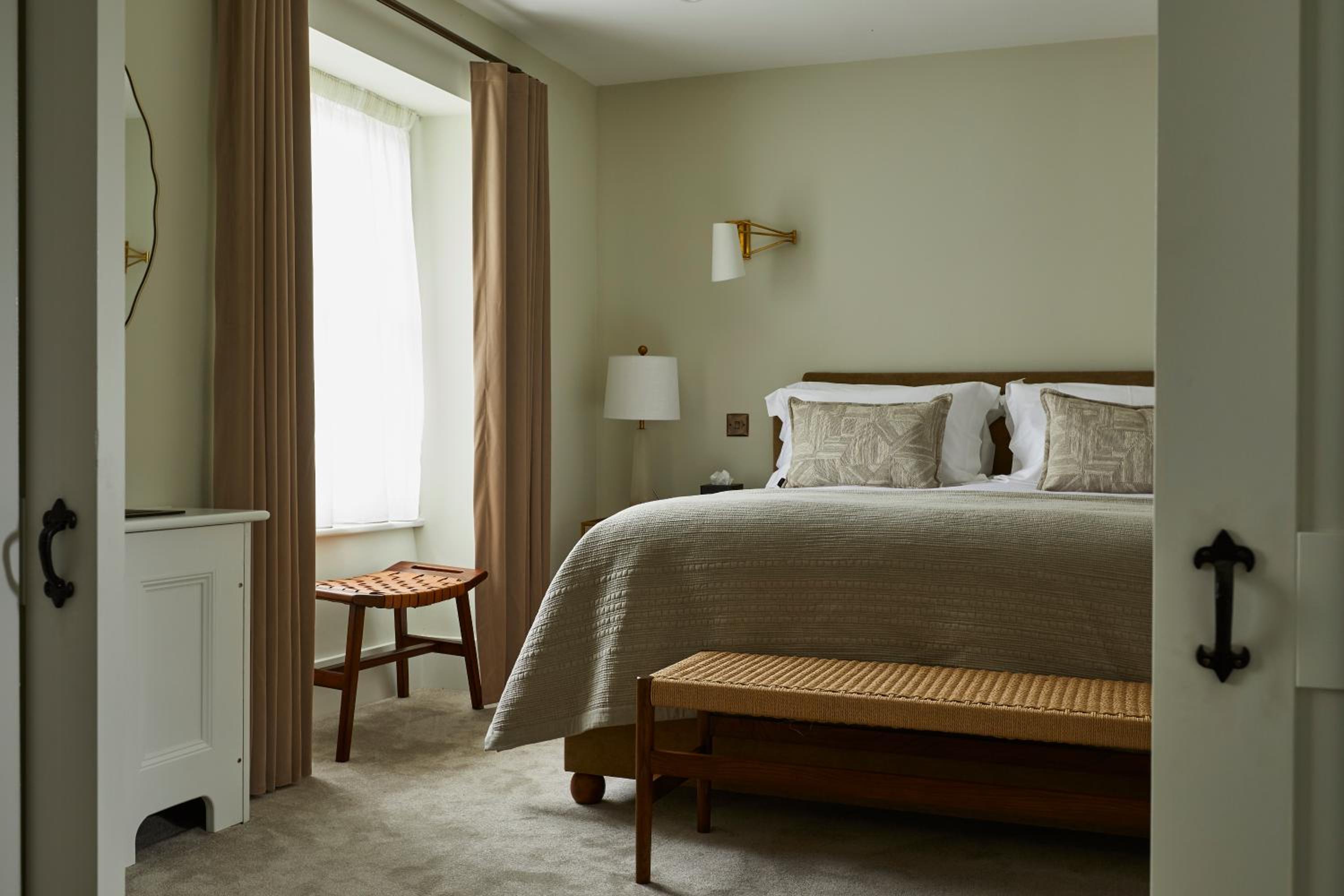 Woodstock Vacations - The Feathers Hotel - Property Image 8
