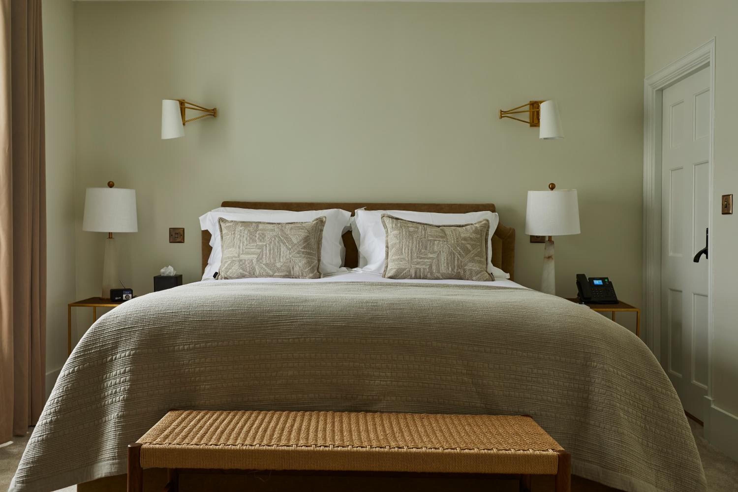 Woodstock Vacations - The Feathers Hotel - Property Image 9