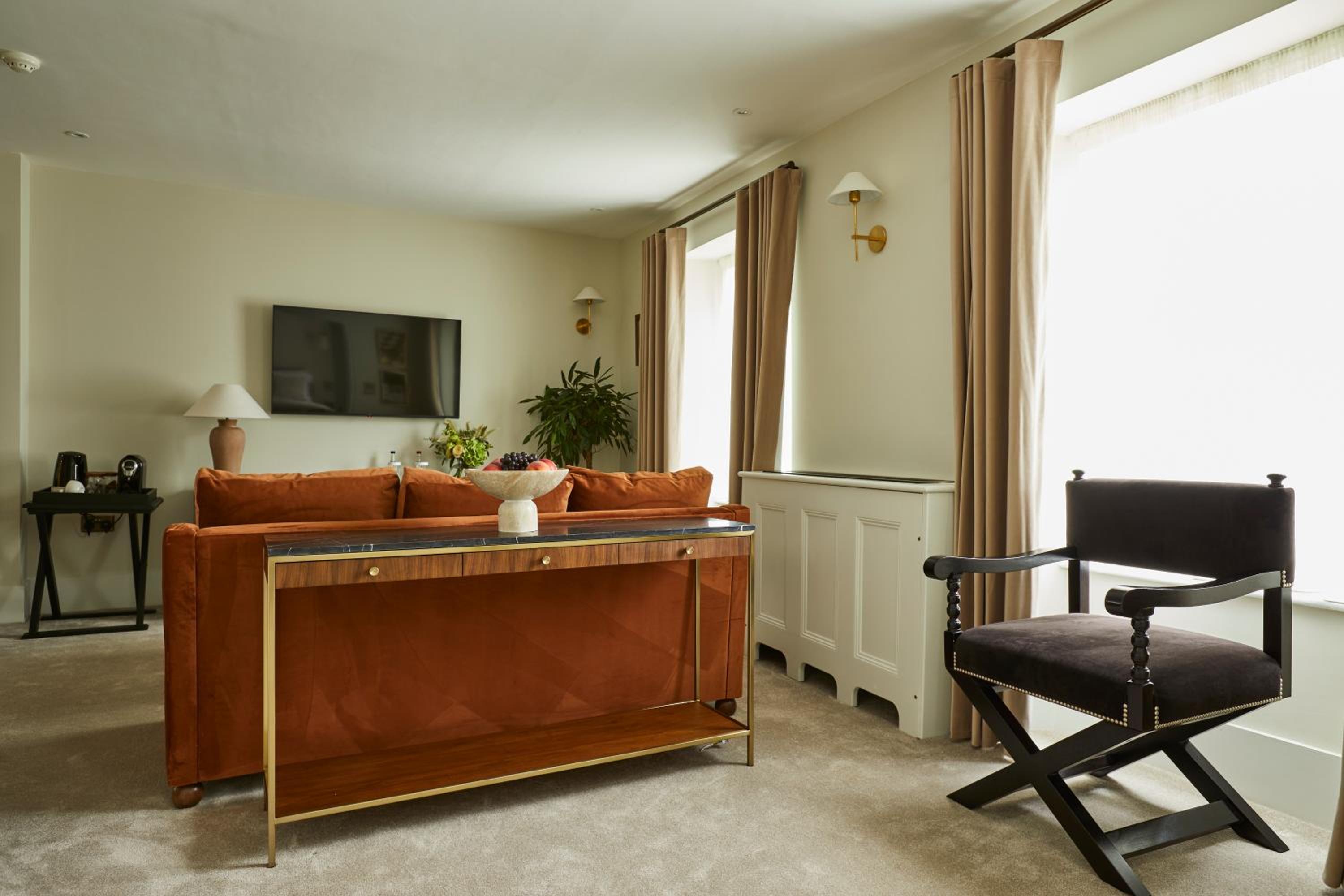 Woodstock Vacations - The Feathers Hotel - Property Image 11