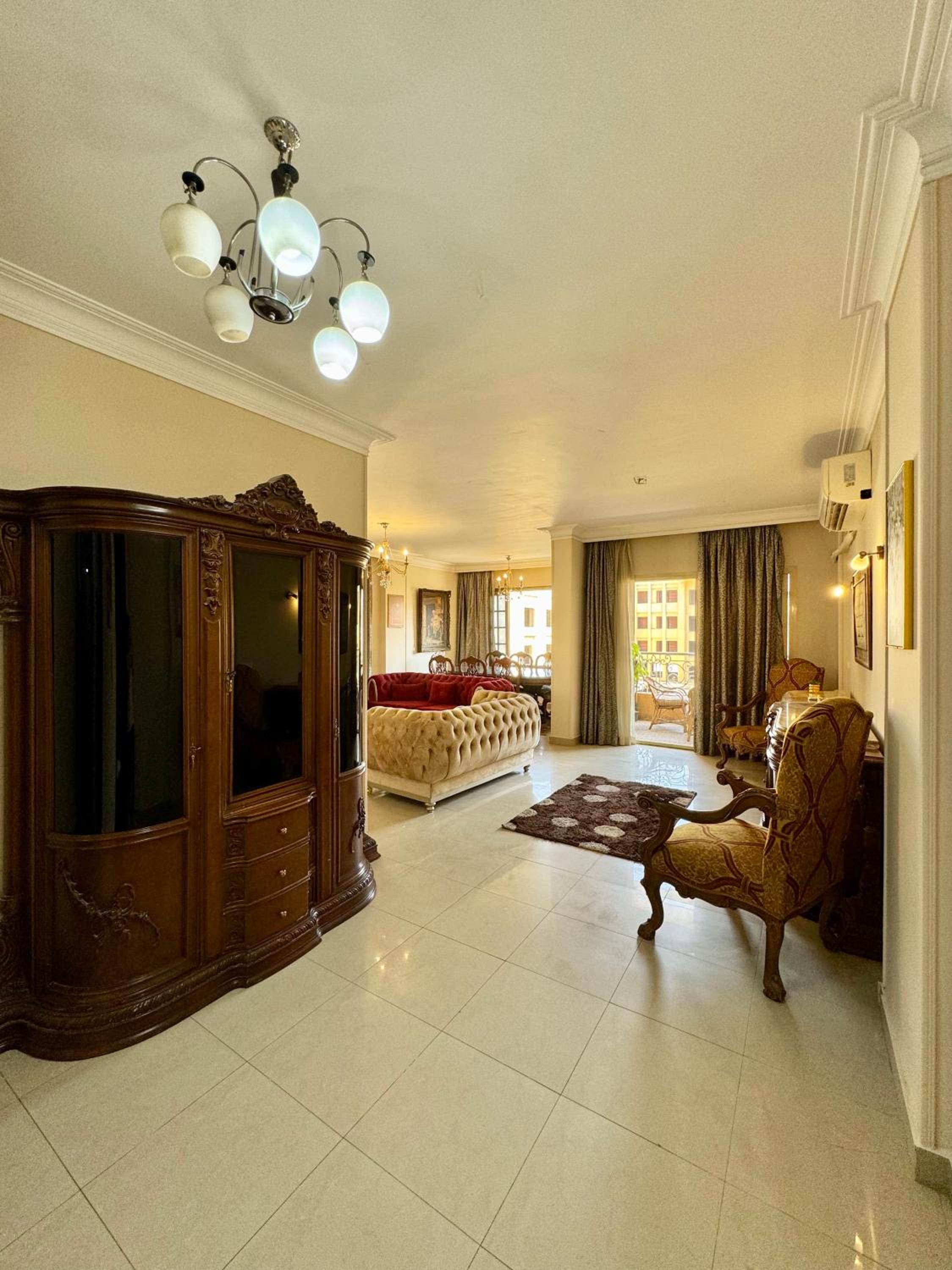 2BR Spacious Apt Prime Location New Cairo