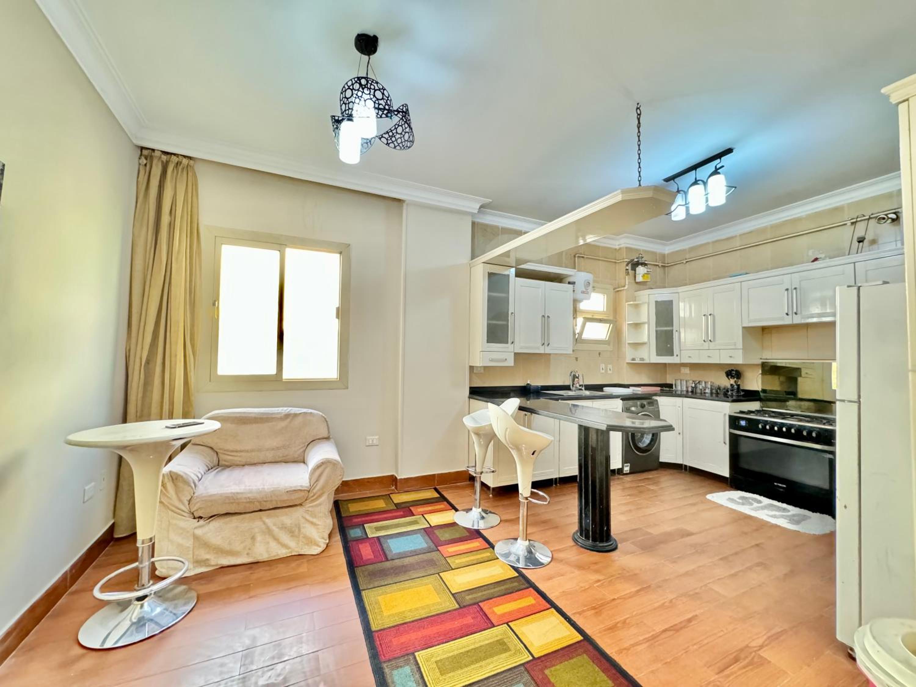 2BR Spacious Apt Prime Location New Cairo