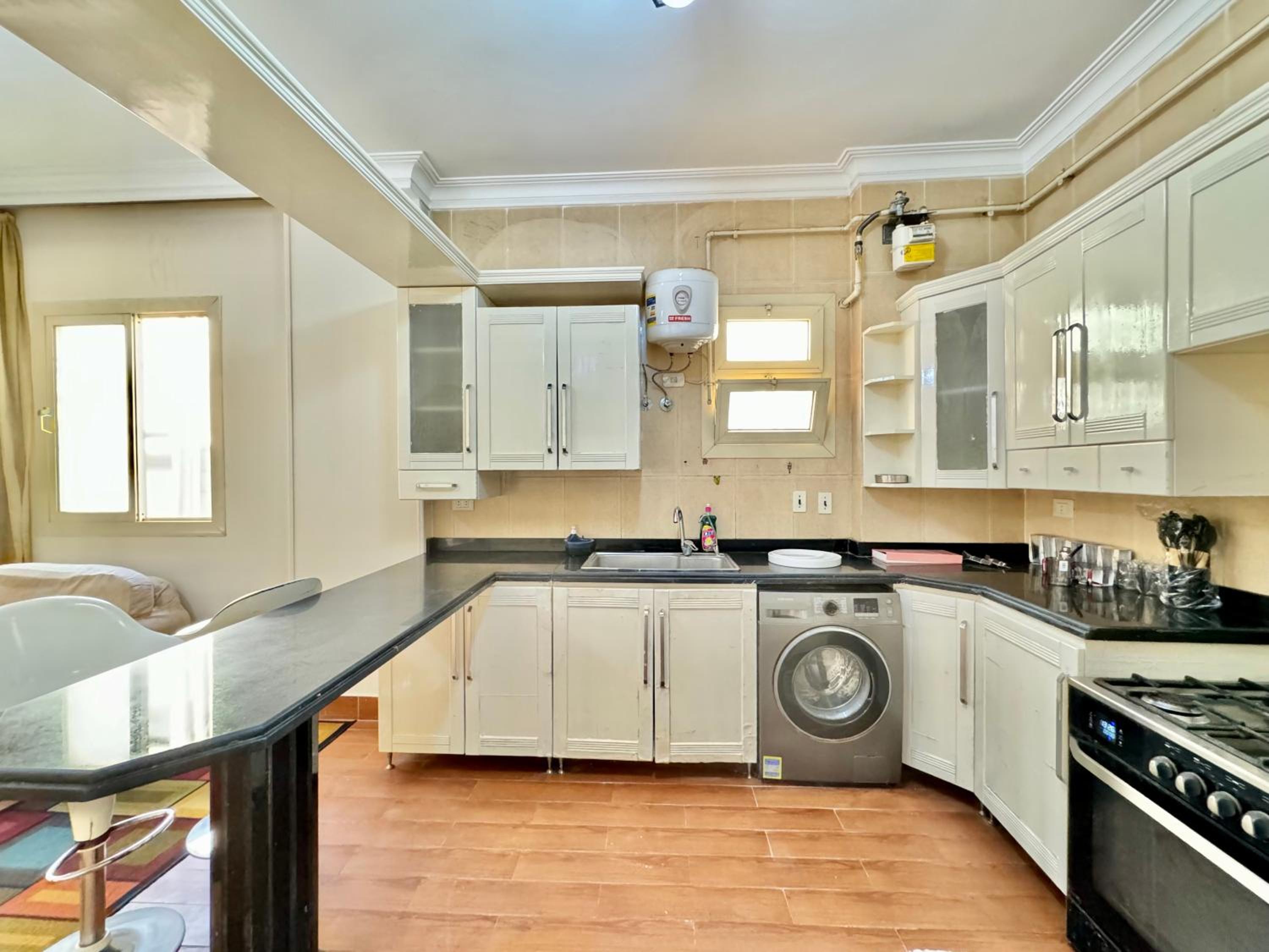 2BR Spacious Apt Prime Location New Cairo