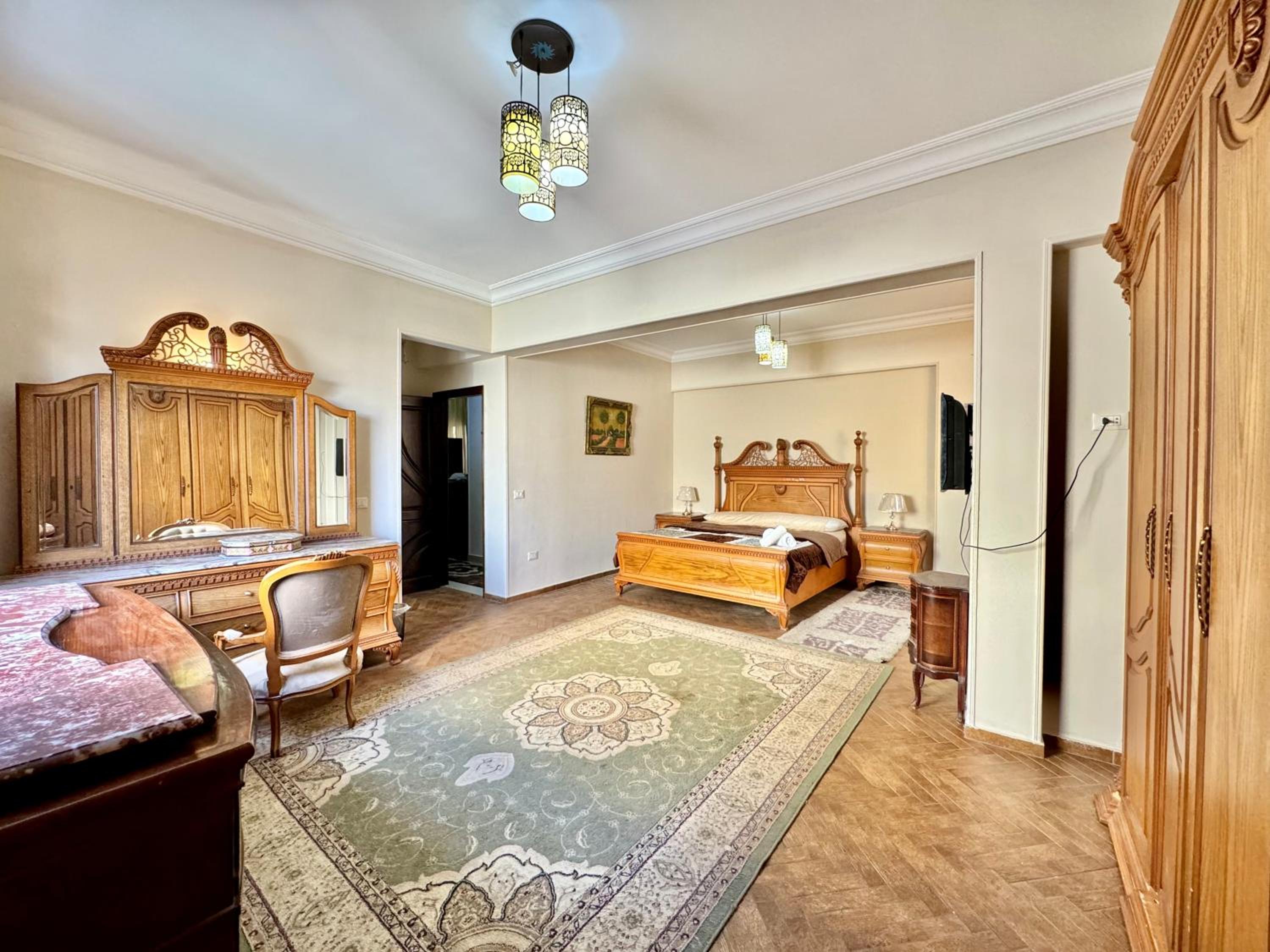 2BR Spacious Apt Prime Location New Cairo