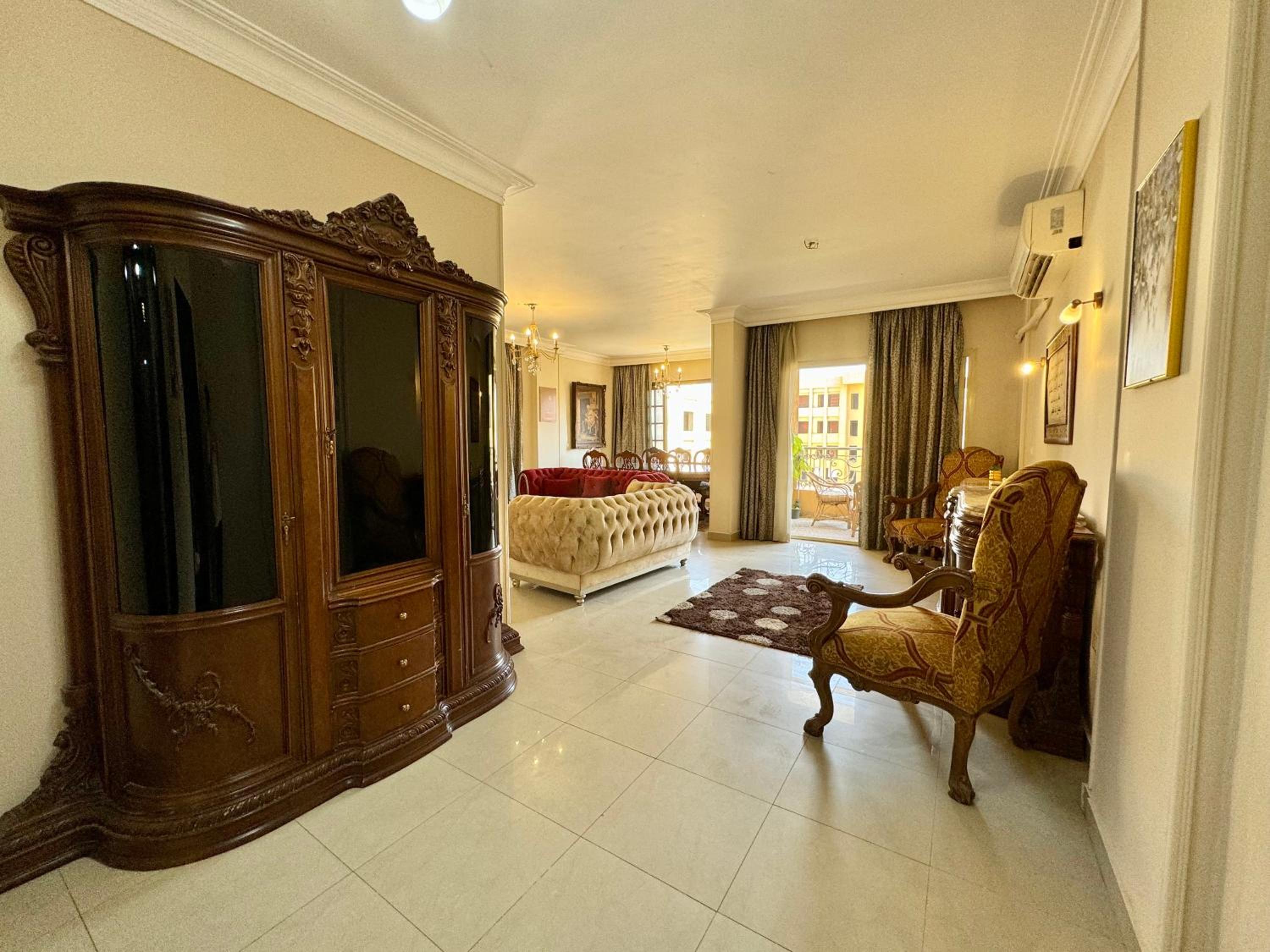 2BR Spacious Apt Prime Location New Cairo