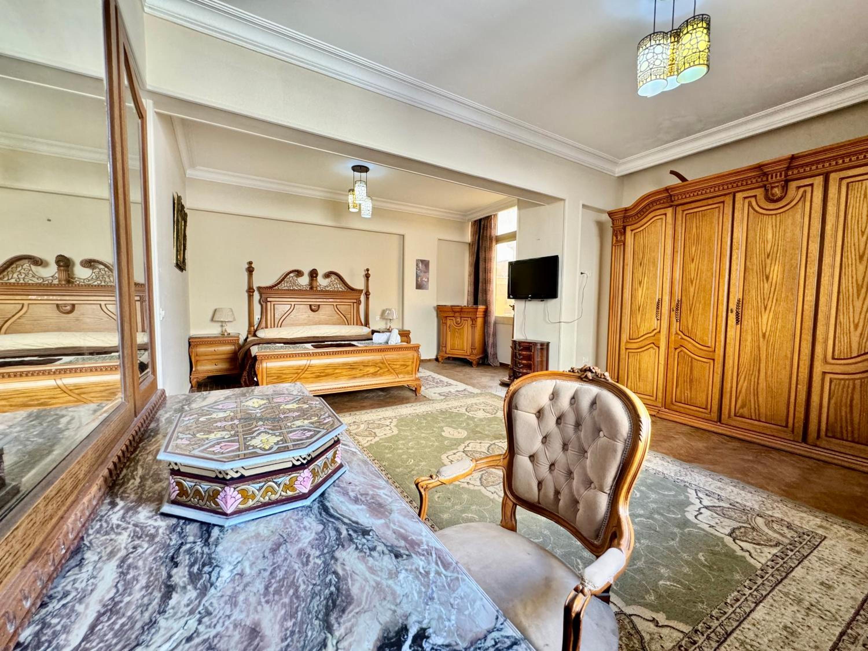 2BR Spacious Apt Prime Location New Cairo