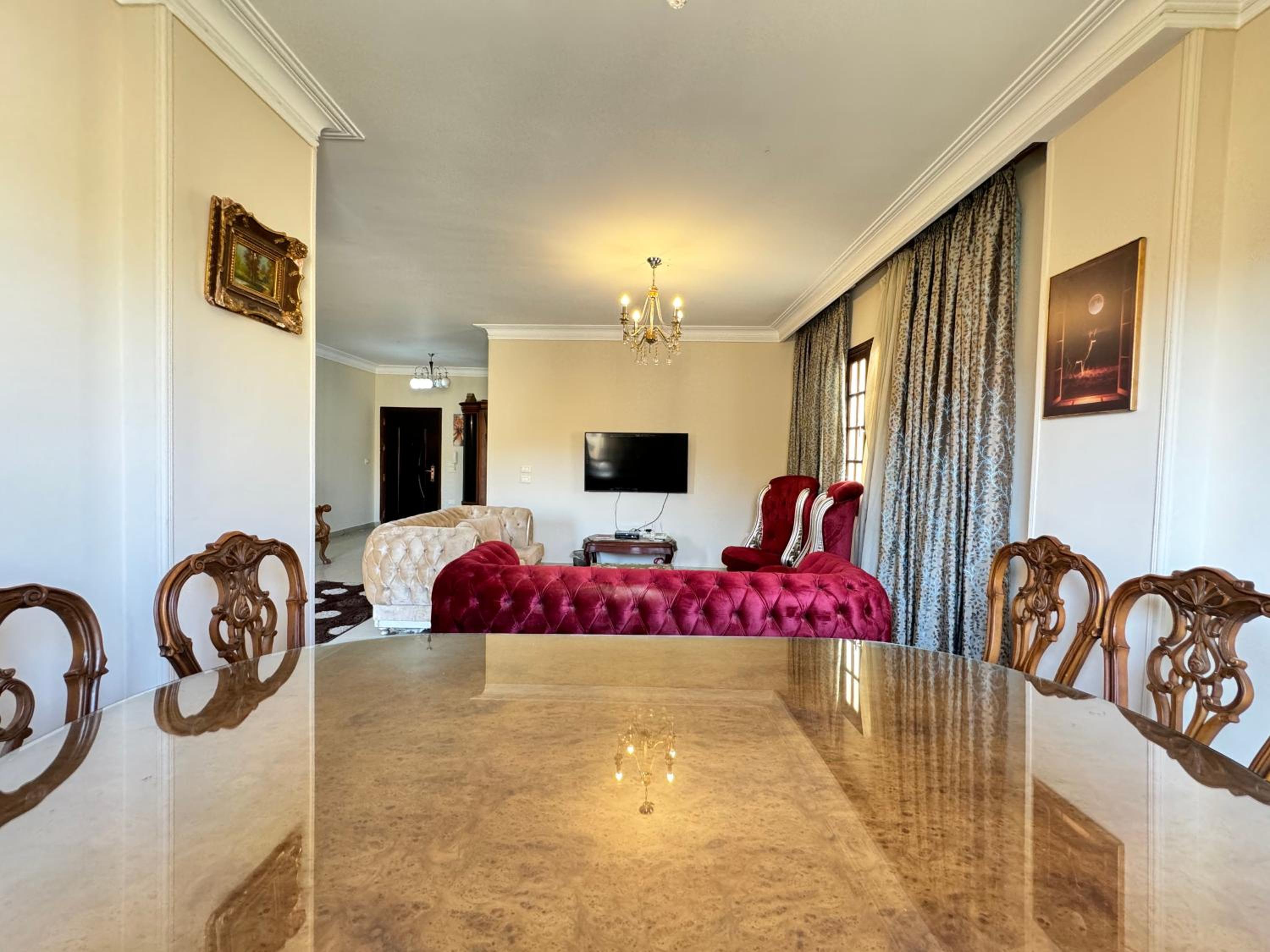 2BR Spacious Apt Prime Location New Cairo
